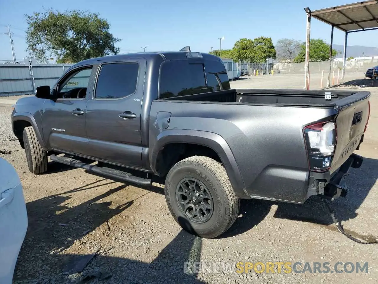 2 Photograph of a damaged car 3TMAZ5CN9KM089677 TOYOTA TACOMA 2019