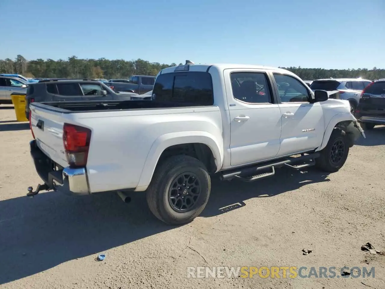 3 Photograph of a damaged car 3TMAZ5CN9KM111645 TOYOTA TACOMA 2019