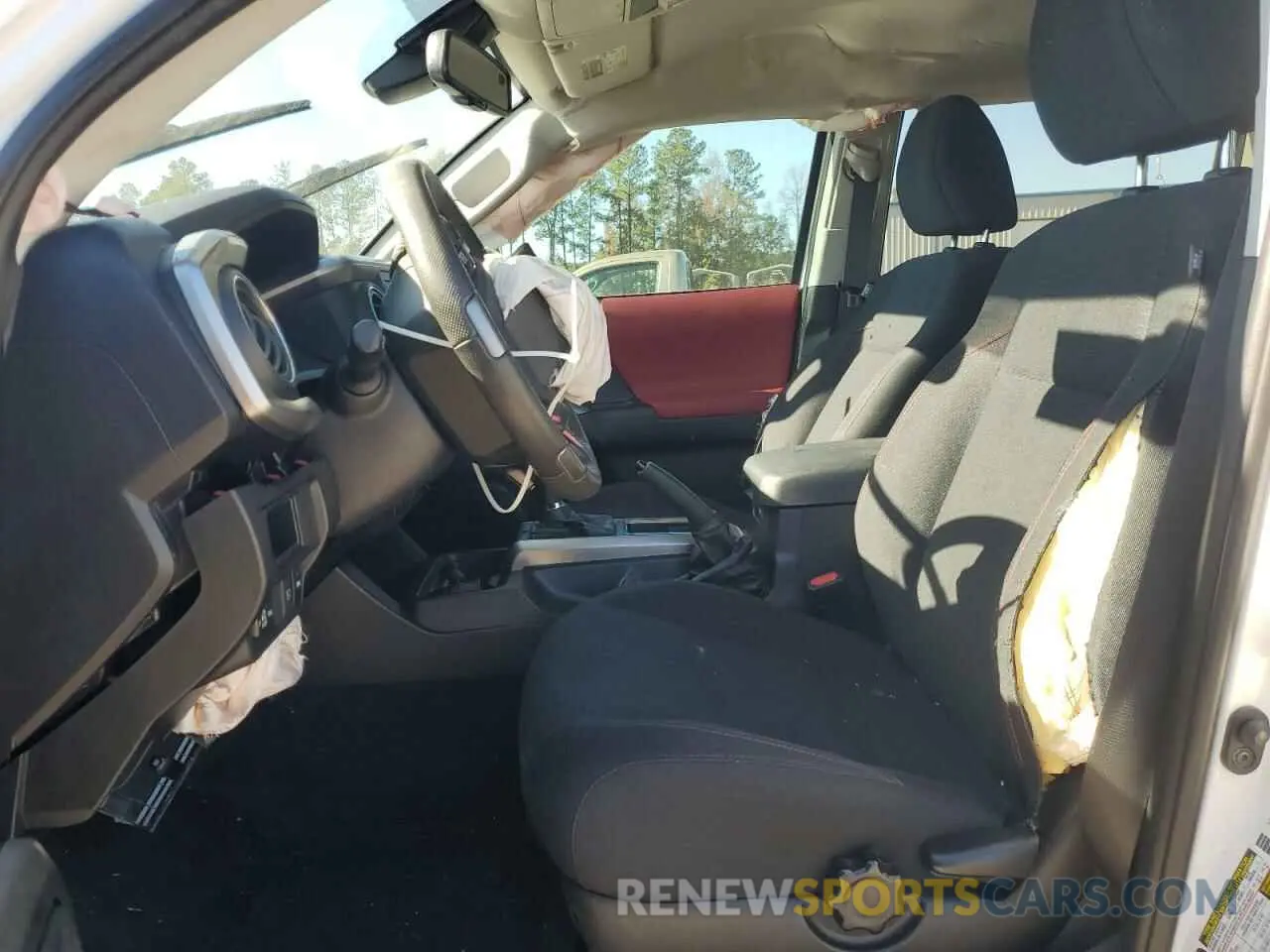 7 Photograph of a damaged car 3TMAZ5CN9KM111645 TOYOTA TACOMA 2019