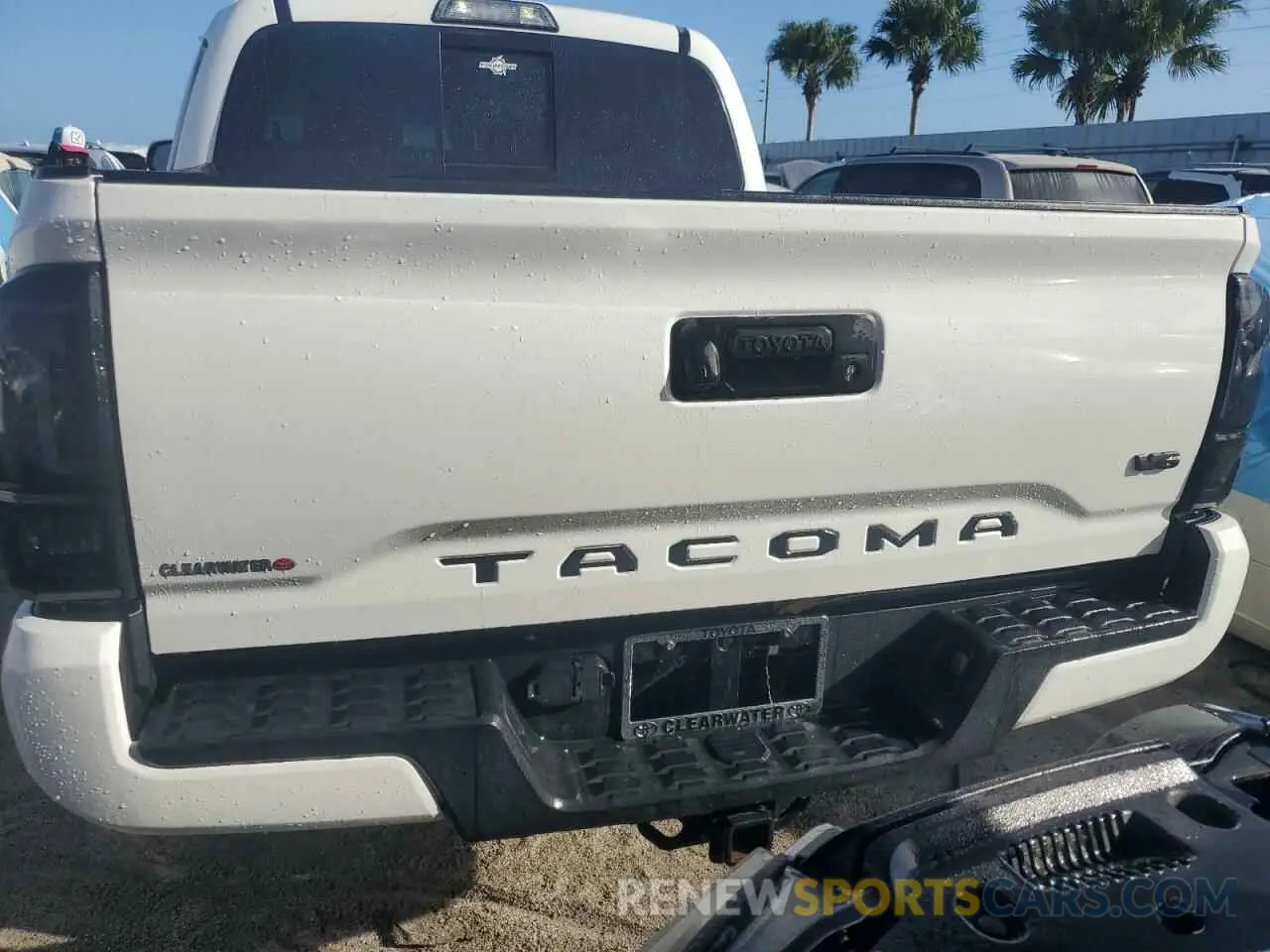 6 Photograph of a damaged car 3TMAZ5CN9KM112553 TOYOTA TACOMA 2019