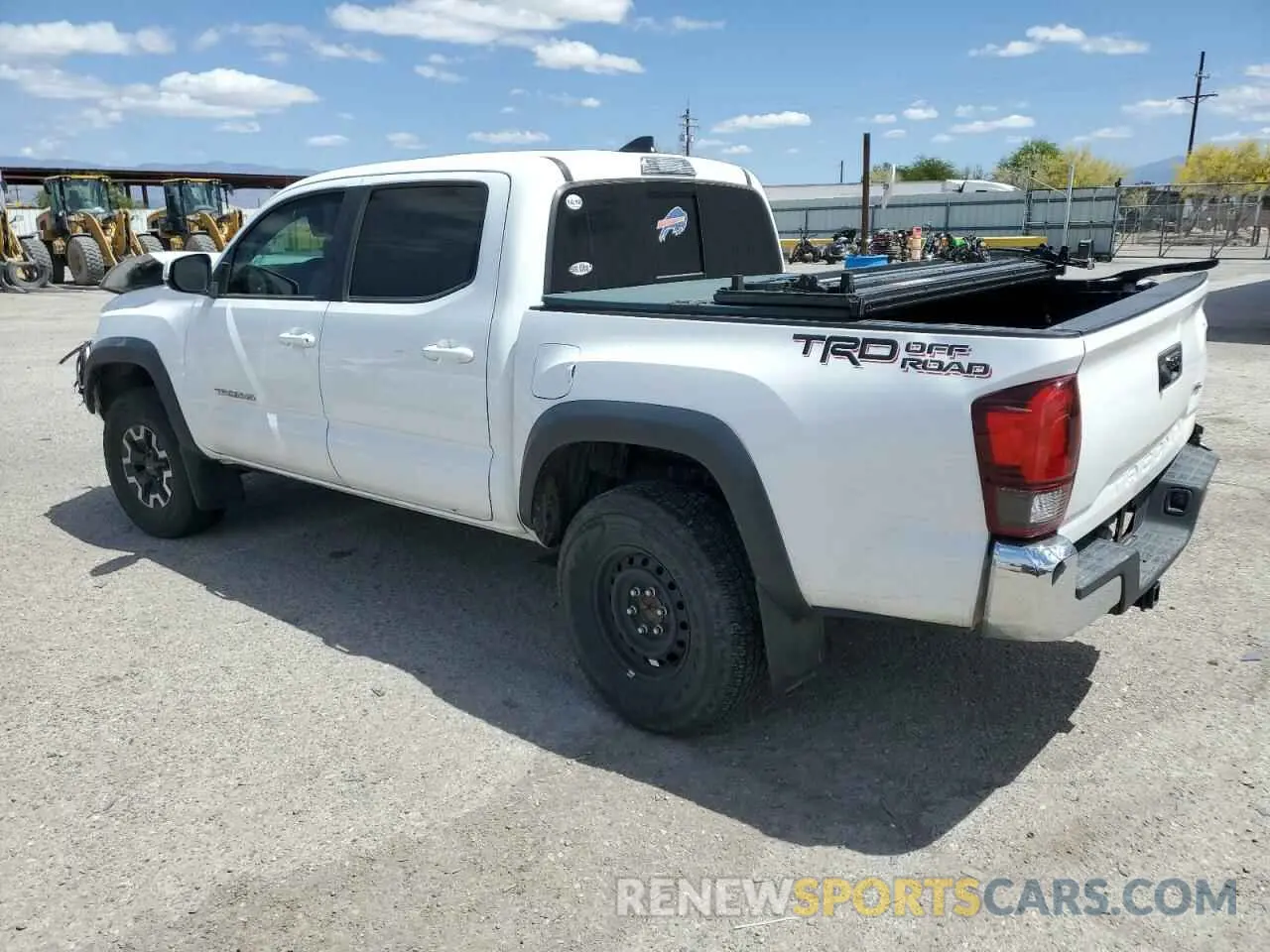 2 Photograph of a damaged car 3TMAZ5CN9KM112892 TOYOTA TACOMA 2019