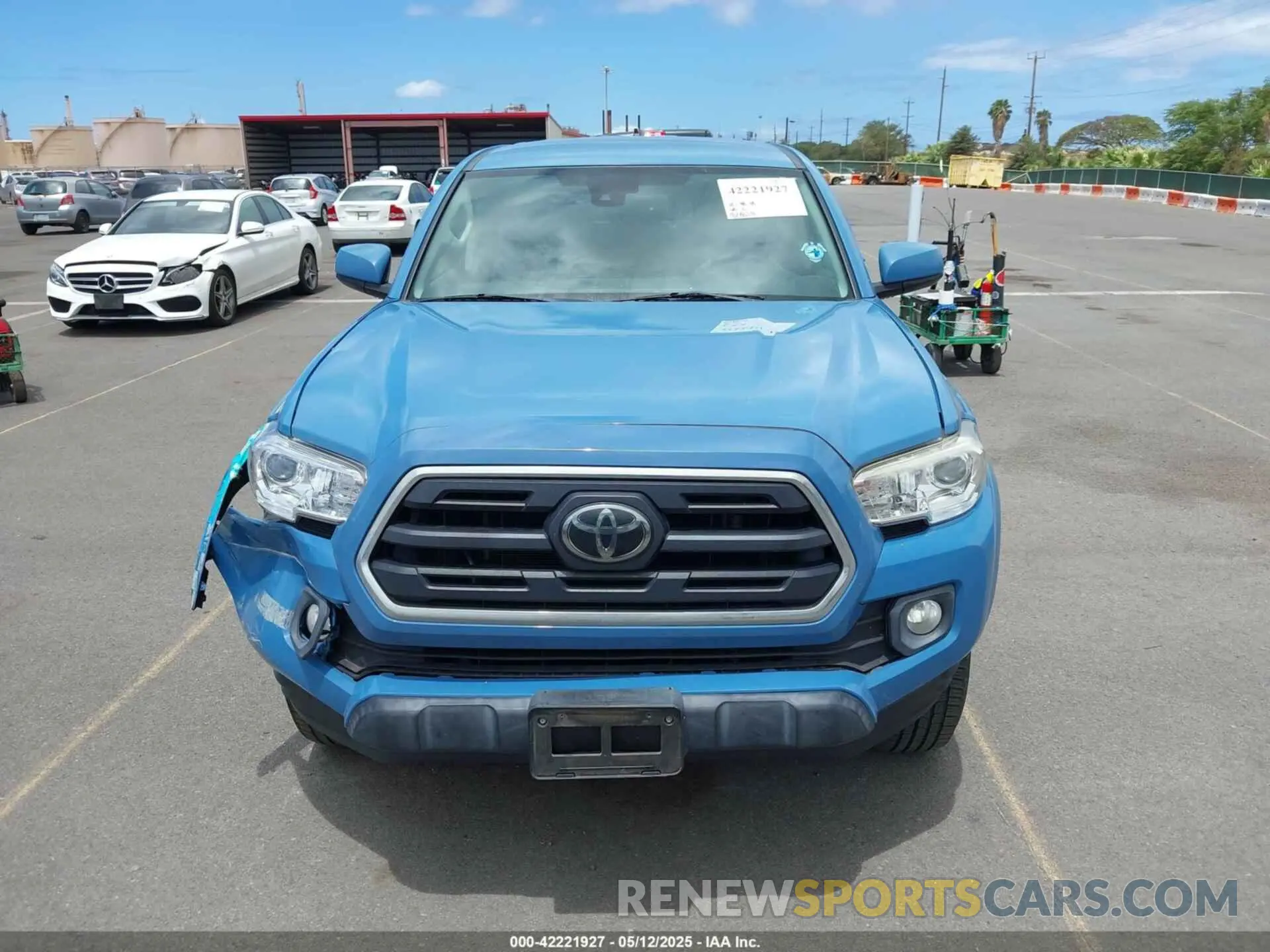 11 Photograph of a damaged car 3TMAZ5CNXKM094421 TOYOTA TACOMA 2019