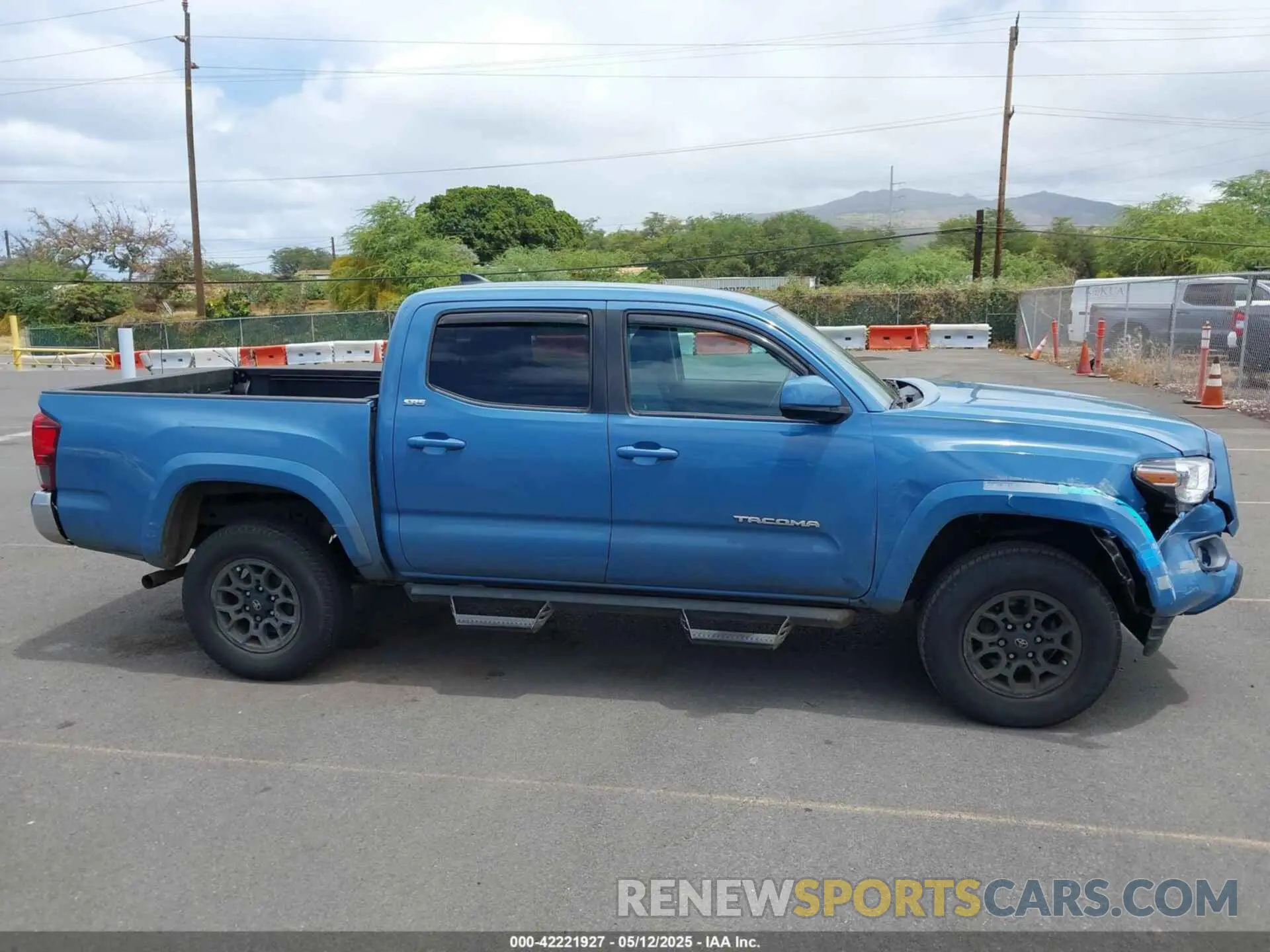 12 Photograph of a damaged car 3TMAZ5CNXKM094421 TOYOTA TACOMA 2019