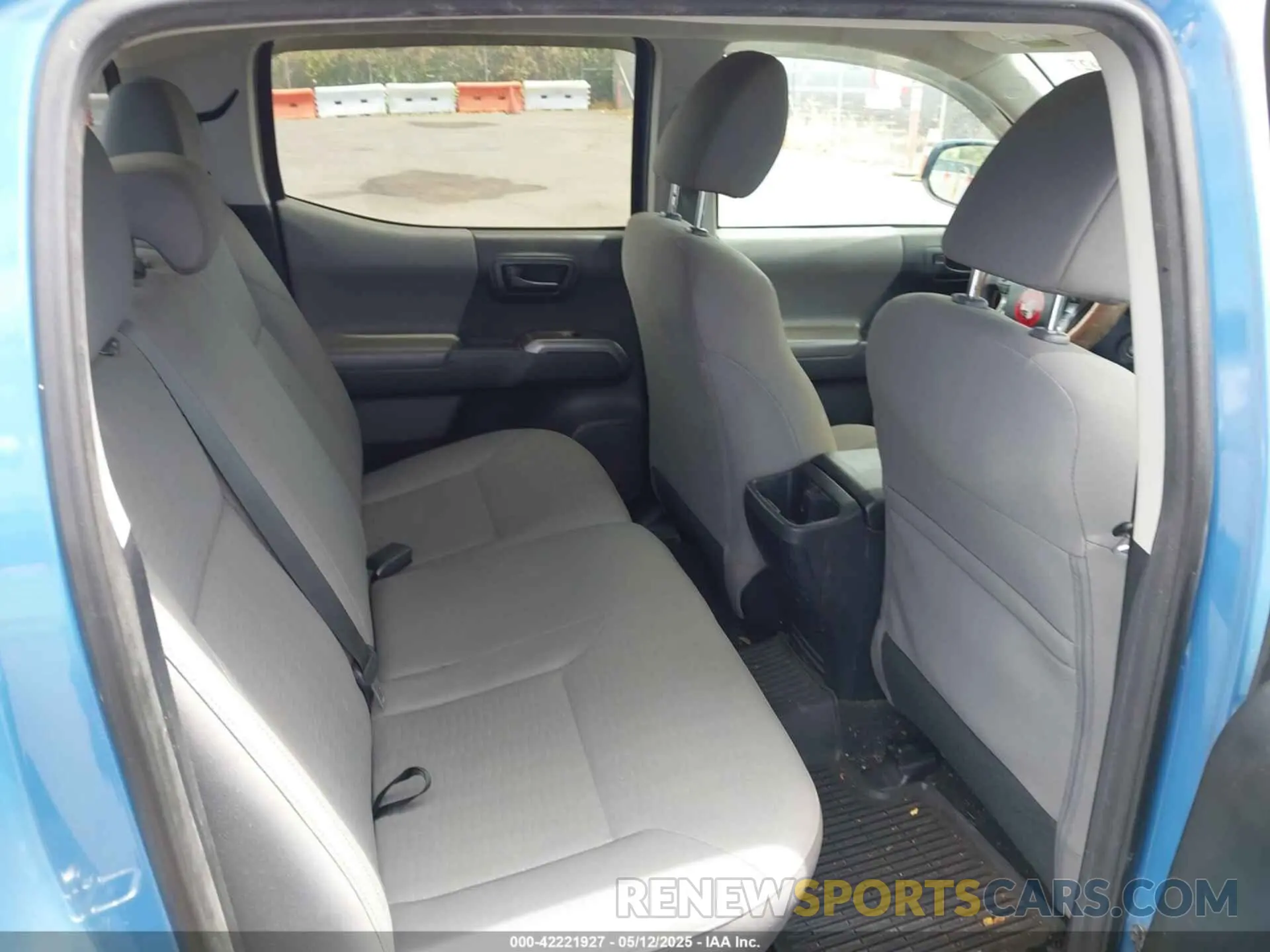 8 Photograph of a damaged car 3TMAZ5CNXKM094421 TOYOTA TACOMA 2019