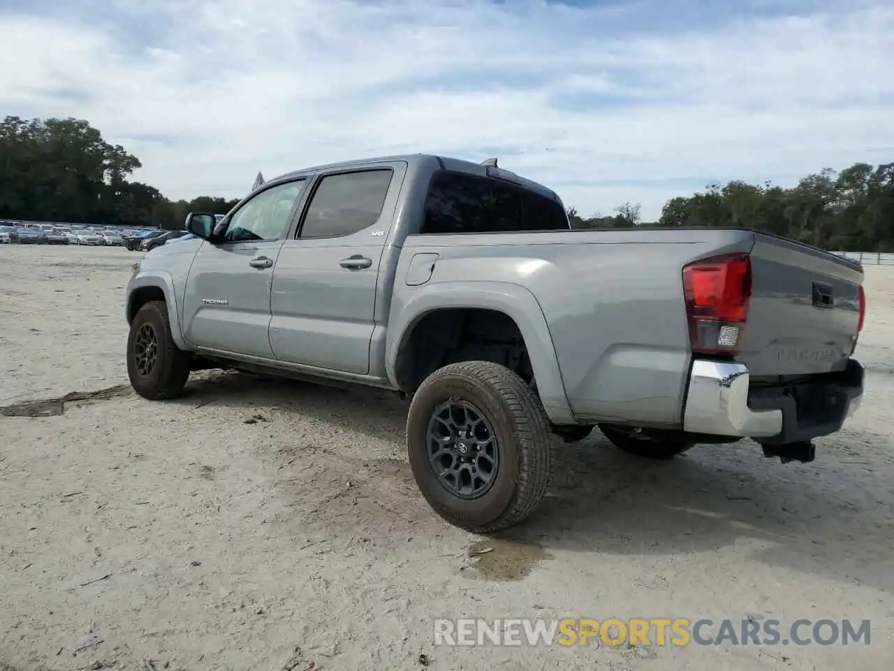 2 Photograph of a damaged car 3TMAZ5CNXKM102081 TOYOTA TACOMA 2019