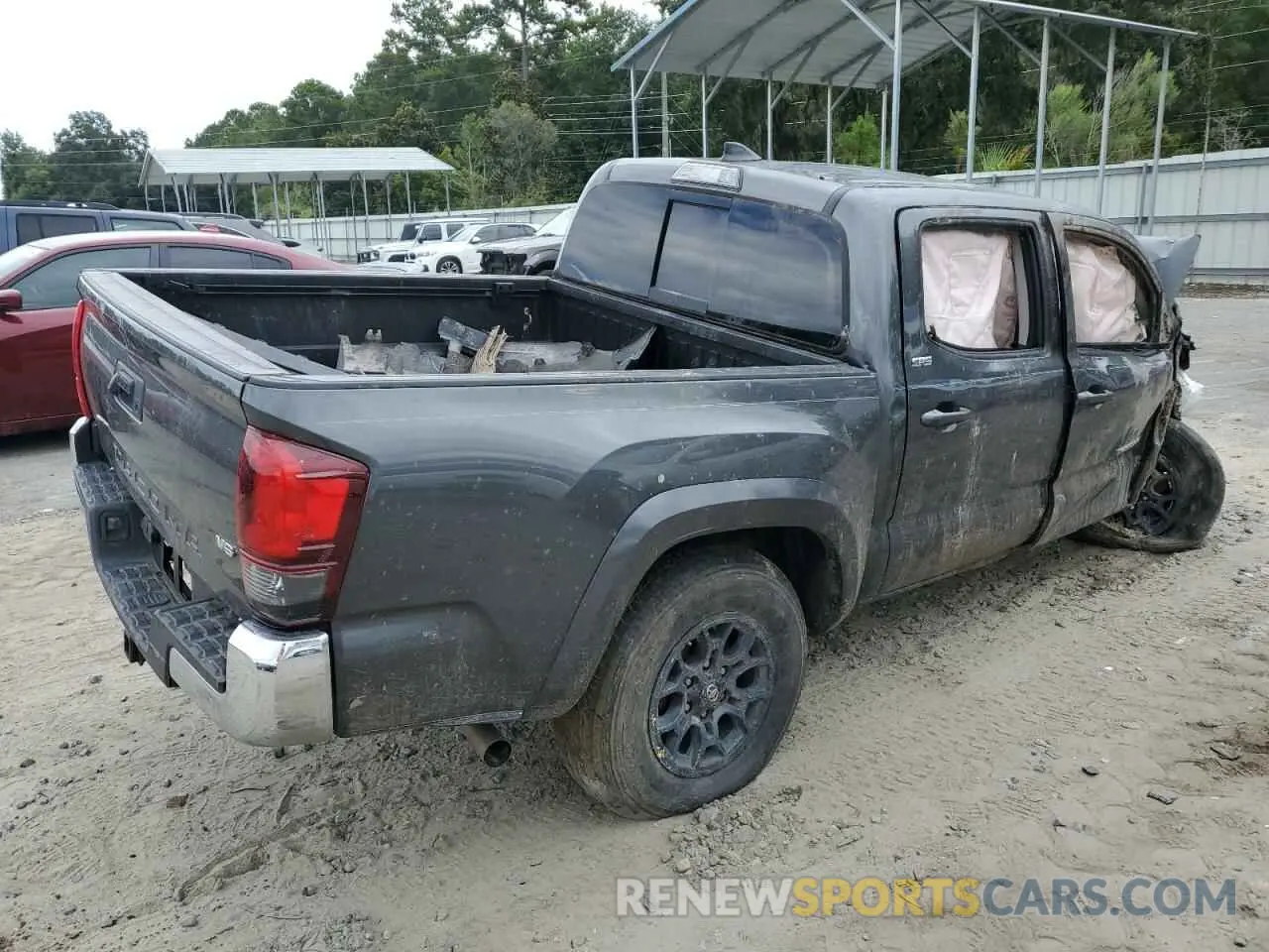 3 Photograph of a damaged car 3TMAZ5CNXKM104073 TOYOTA TACOMA 2019