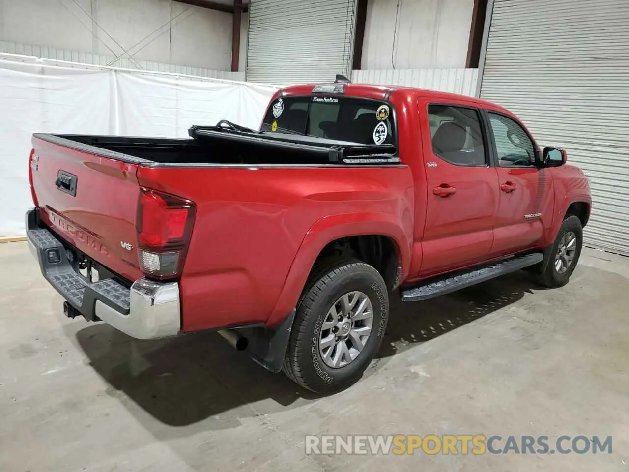 3 Photograph of a damaged car 3TMAZ5CNXKM104848 TOYOTA TACOMA 2019