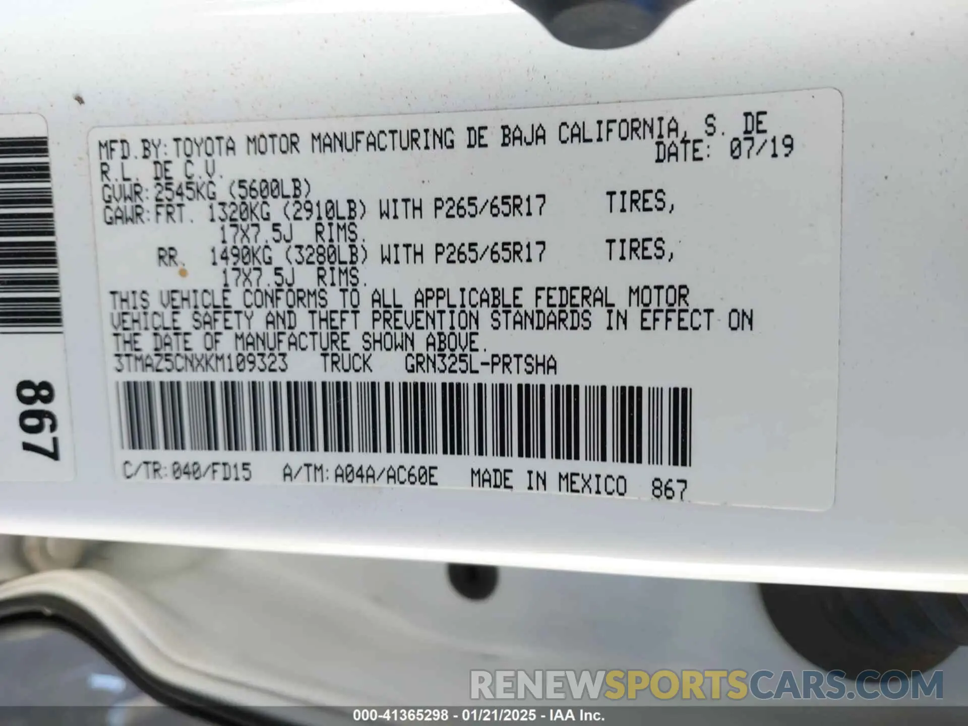 9 Photograph of a damaged car 3TMAZ5CNXKM109323 TOYOTA TACOMA 2019