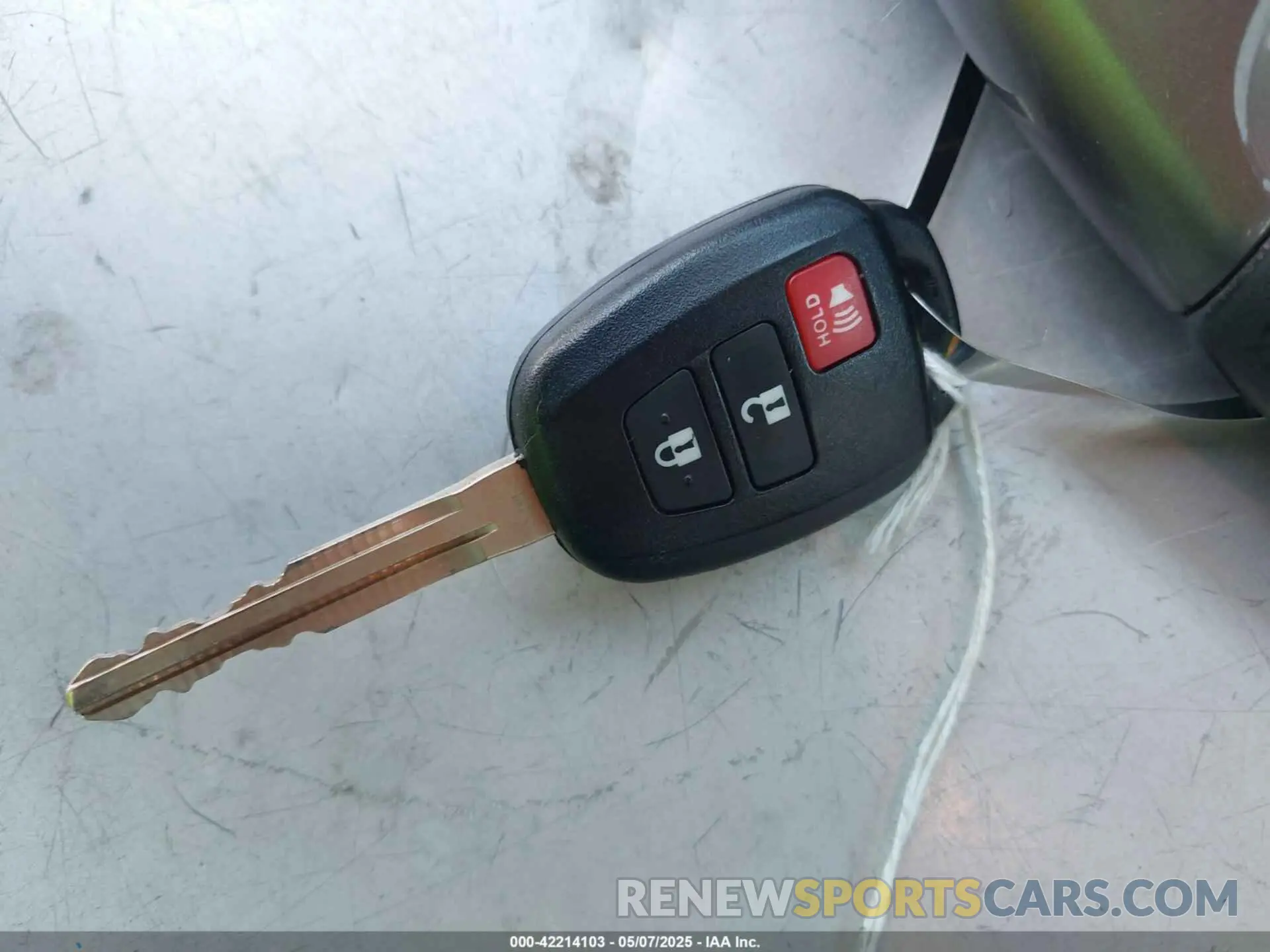 11 Photograph of a damaged car 3TMAZ5CNXKM109936 TOYOTA TACOMA 2019