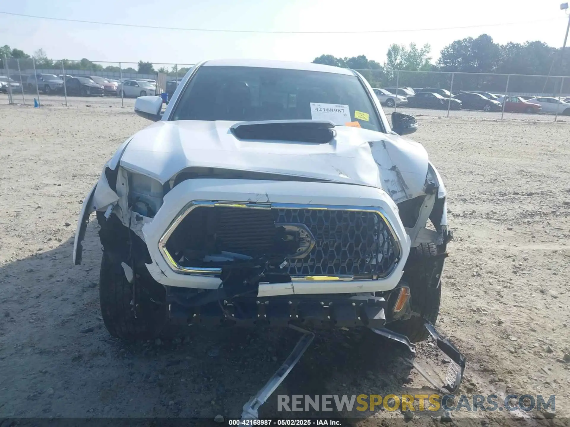 13 Photograph of a damaged car 3TMAZ5CNXKM112433 TOYOTA TACOMA 2019