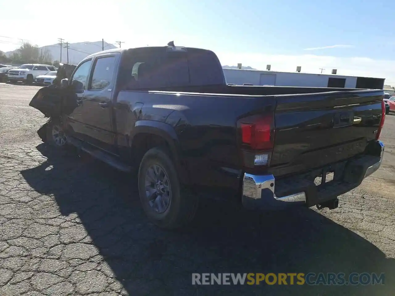 3 Photograph of a damaged car 3TMBZ5DN0KM022016 TOYOTA TACOMA 2019