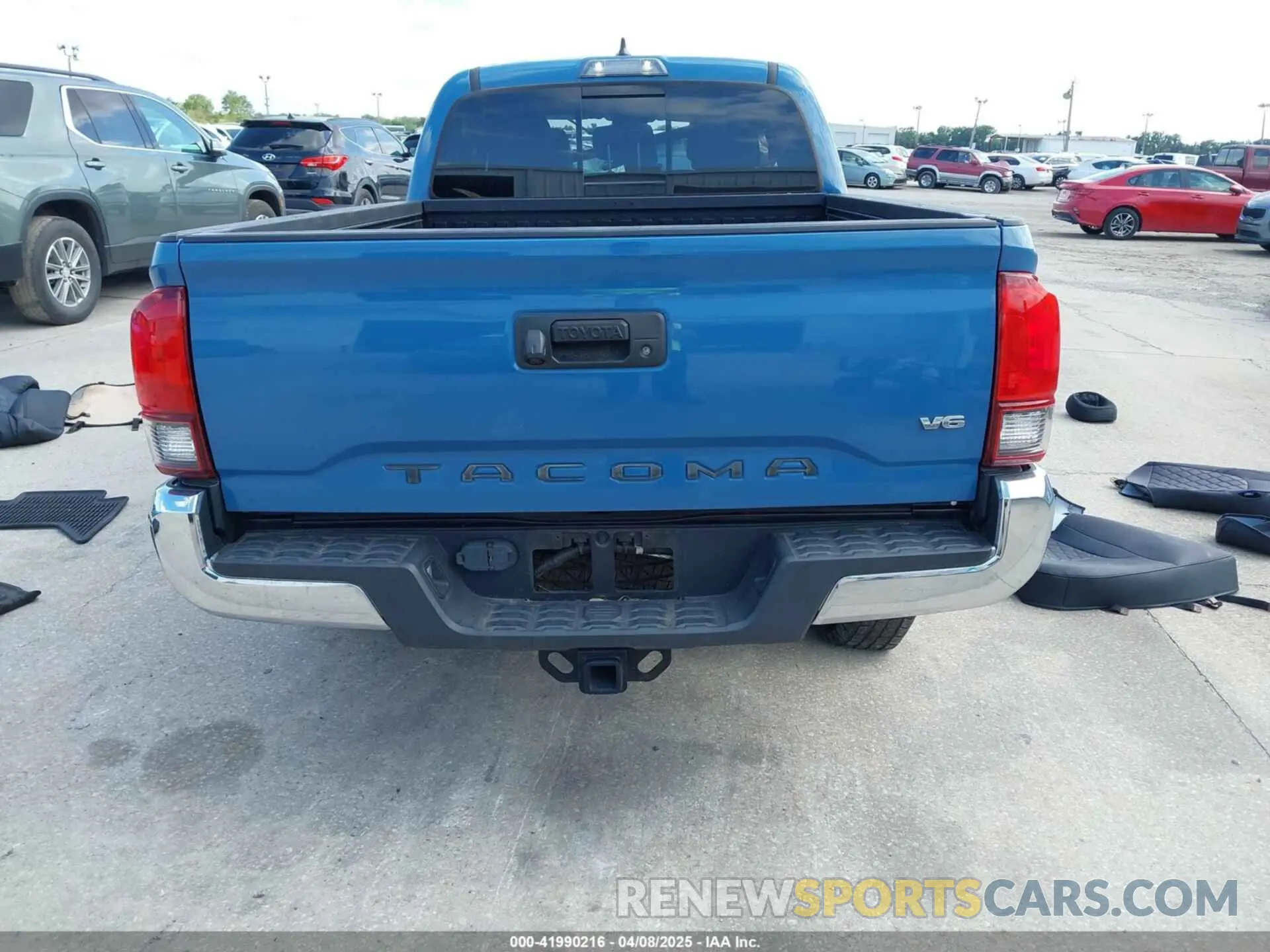 16 Photograph of a damaged car 3TMBZ5DN1KM018282 TOYOTA TACOMA 2019