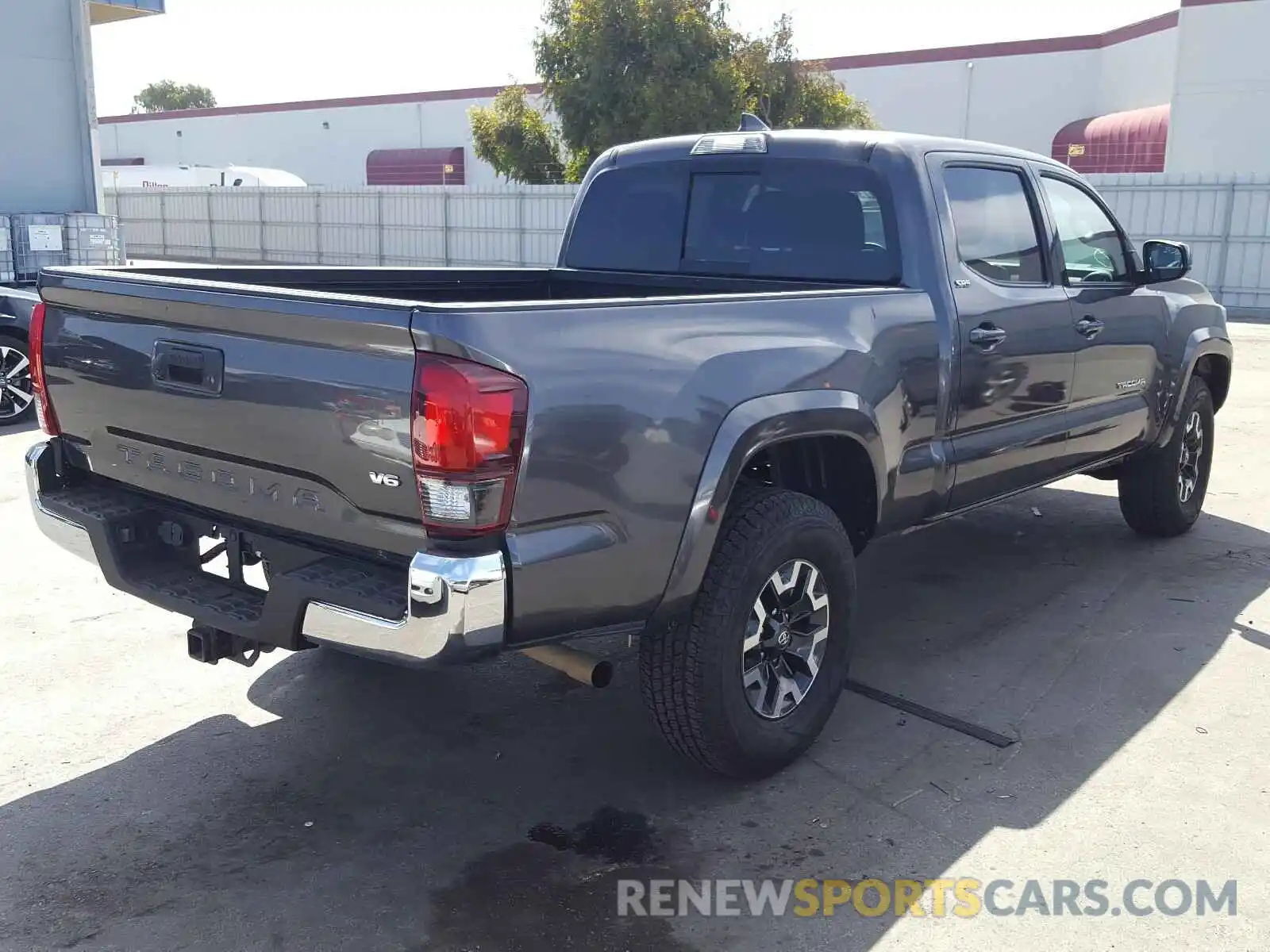 4 Photograph of a damaged car 3TMBZ5DN1KM018492 TOYOTA TACOMA 2019