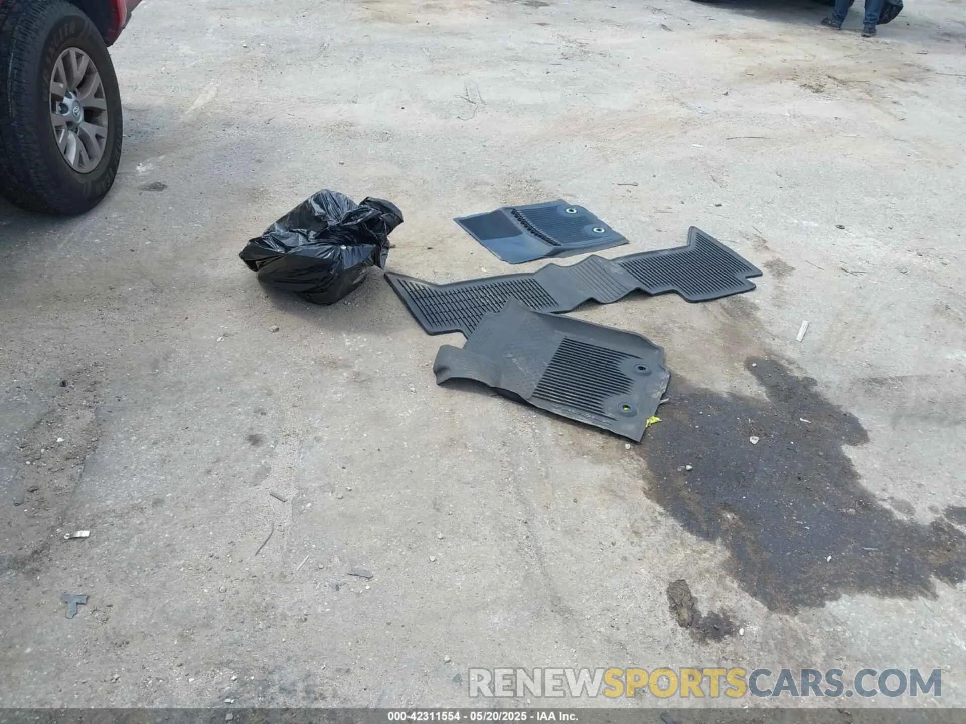 12 Photograph of a damaged car 3TMBZ5DN4KM018602 TOYOTA TACOMA 2019