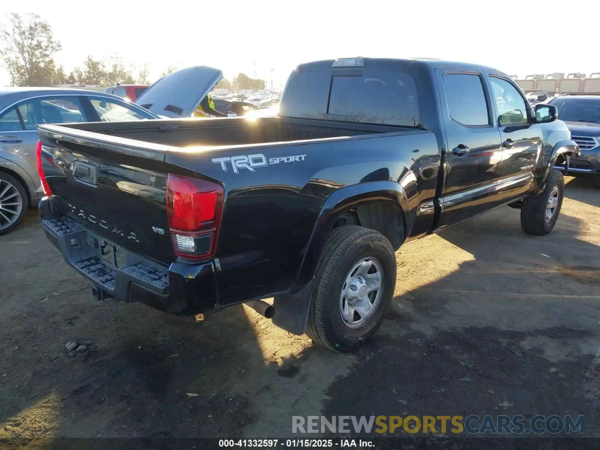 4 Photograph of a damaged car 3TMBZ5DN4KM018664 TOYOTA TACOMA 2019