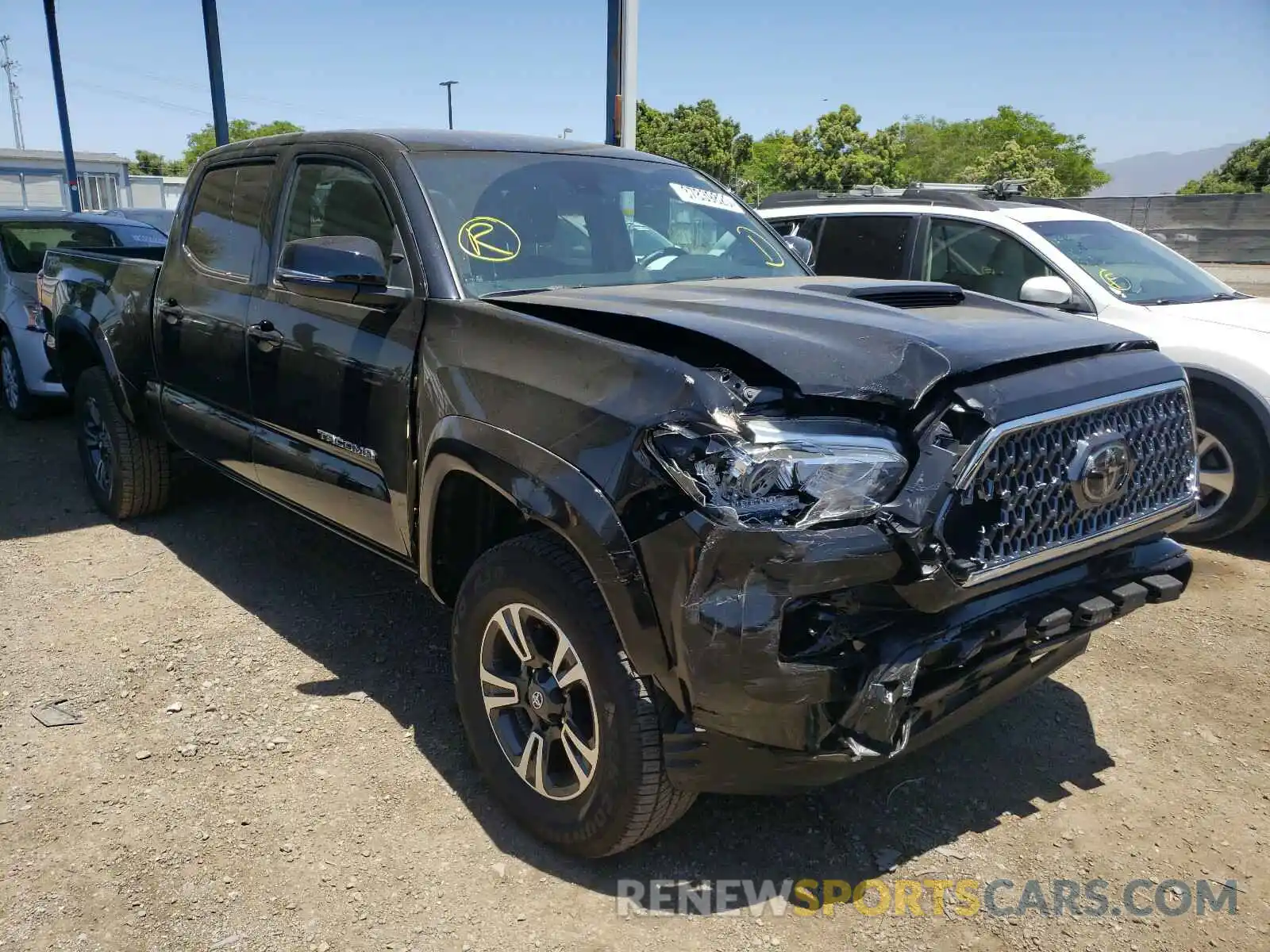 1 Photograph of a damaged car 3TMBZ5DN5KM022691 TOYOTA TACOMA 2019