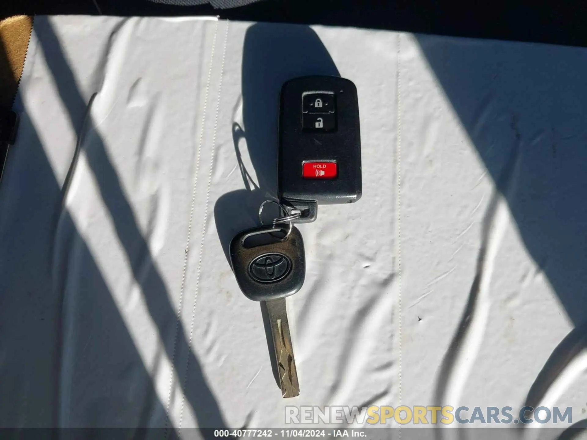 11 Photograph of a damaged car 3TMBZ5DN6KM023364 TOYOTA TACOMA 2019