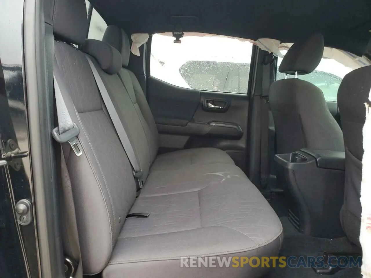 10 Photograph of a damaged car 3TMBZ5DN9KM022807 TOYOTA TACOMA 2019