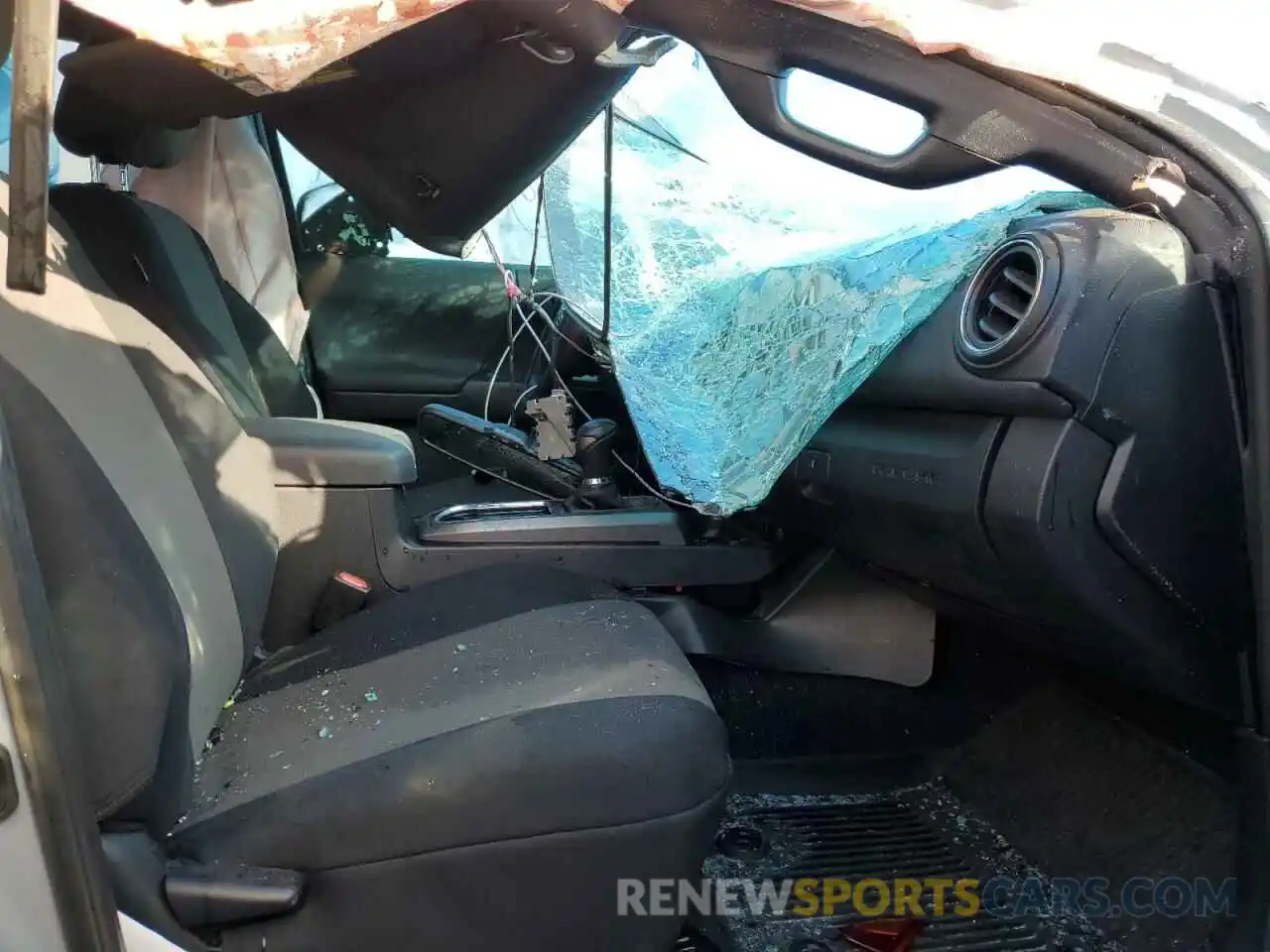 5 Photograph of a damaged car 3TMBZ5DNXKM017566 TOYOTA TACOMA 2019