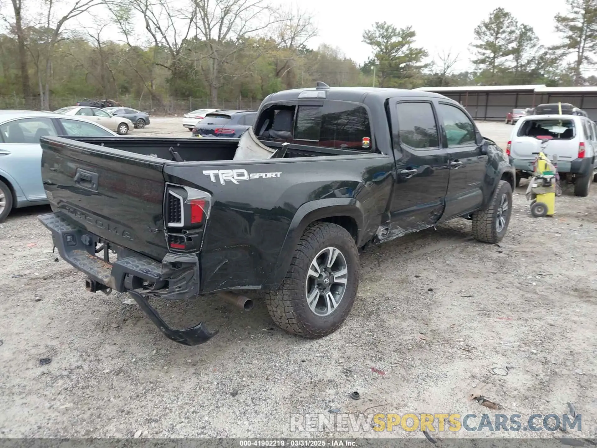 4 Photograph of a damaged car 3TMBZ5DNXKM019818 TOYOTA TACOMA 2019