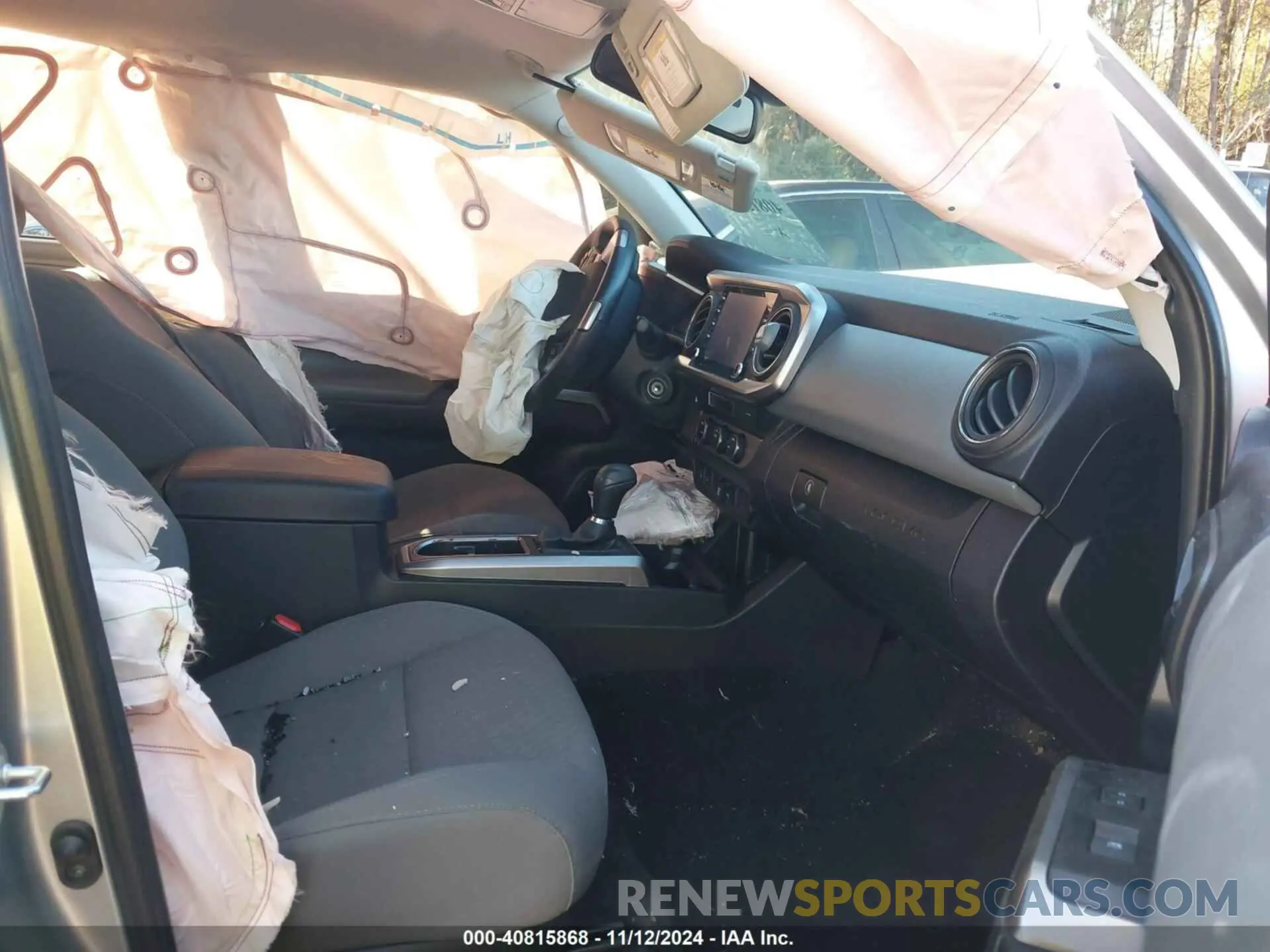 5 Photograph of a damaged car 3TMCZ5AN0KM189565 TOYOTA TACOMA 2019
