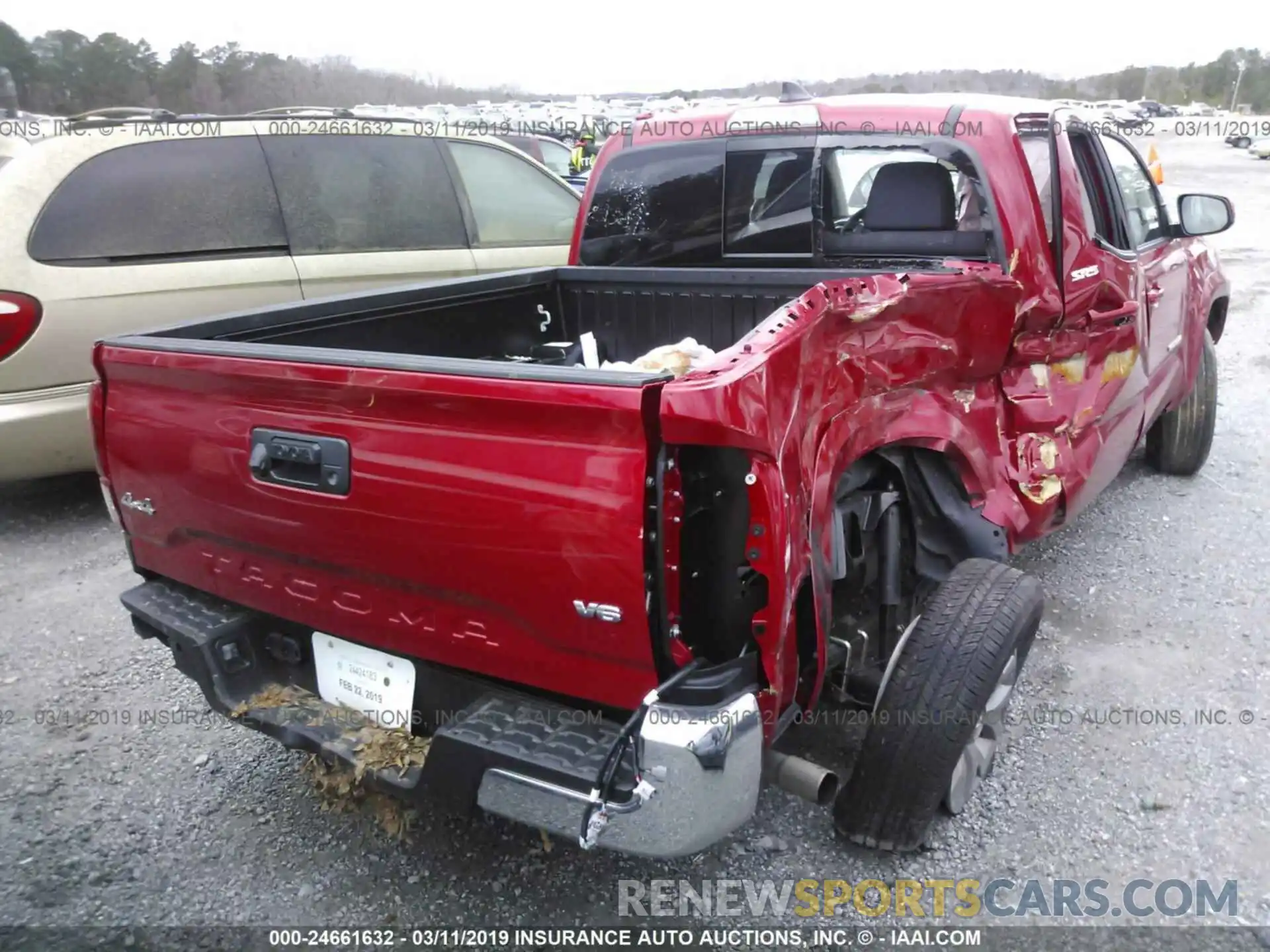 4 Photograph of a damaged car 3TMCZ5AN0KM217512 TOYOTA TACOMA 2019