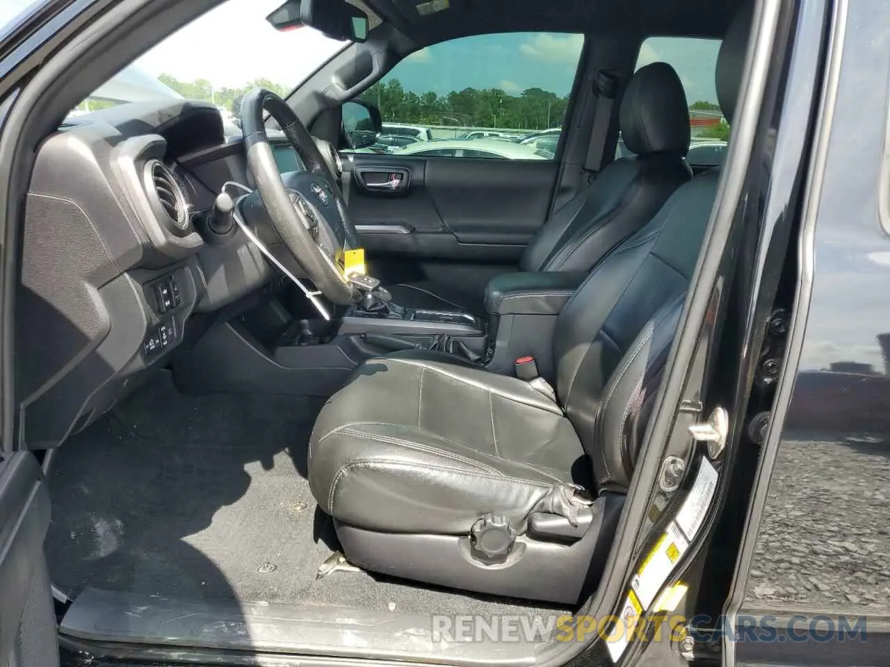 7 Photograph of a damaged car 3TMCZ5AN0KM220264 TOYOTA TACOMA 2019