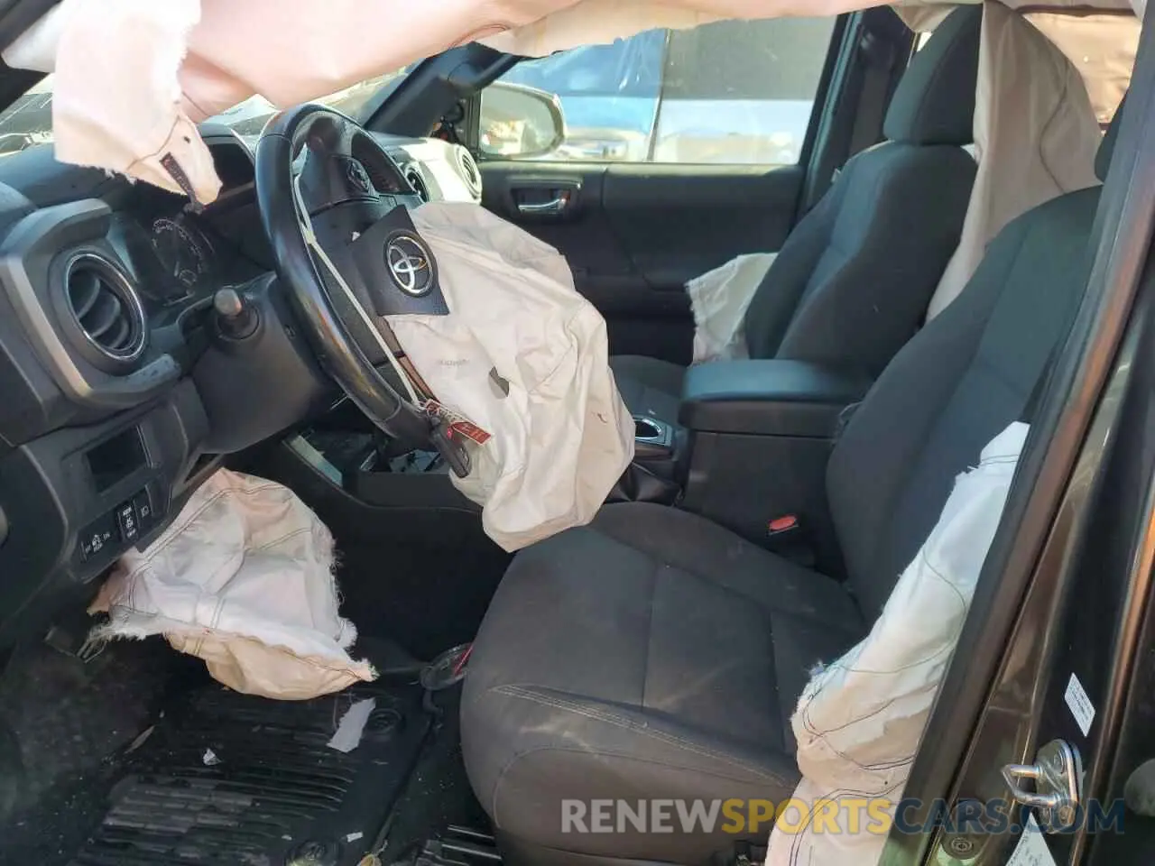 7 Photograph of a damaged car 3TMCZ5AN0KM222287 TOYOTA TACOMA 2019