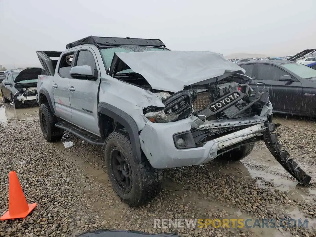 4 Photograph of a damaged car 3TMCZ5AN0KM222807 TOYOTA TACOMA 2019
