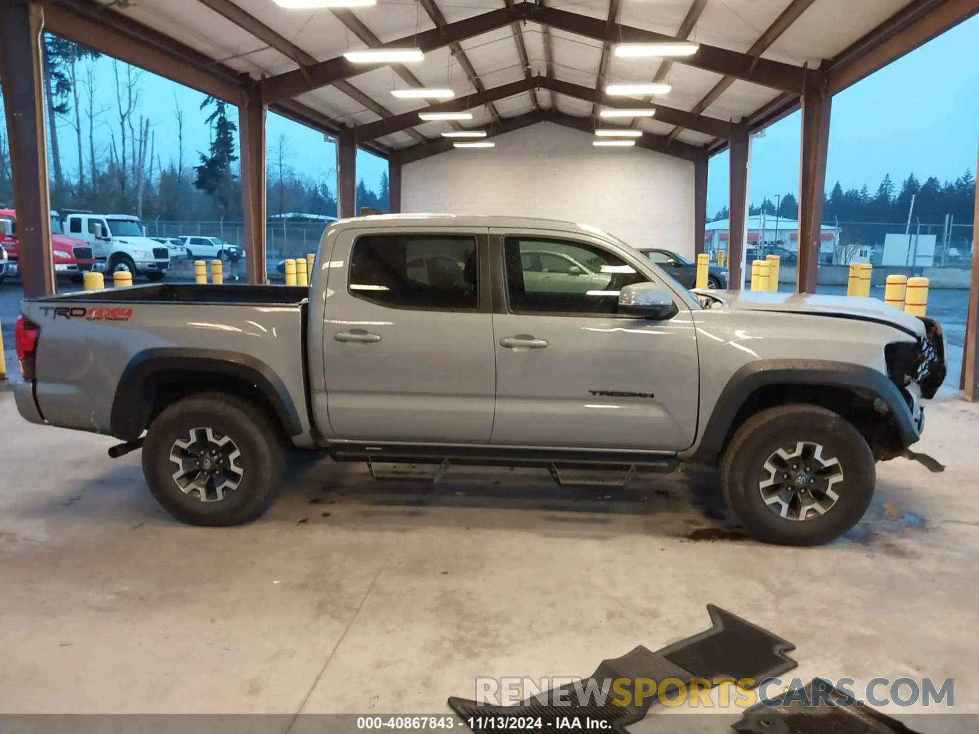 14 Photograph of a damaged car 3TMCZ5AN0KM235525 TOYOTA TACOMA 2019