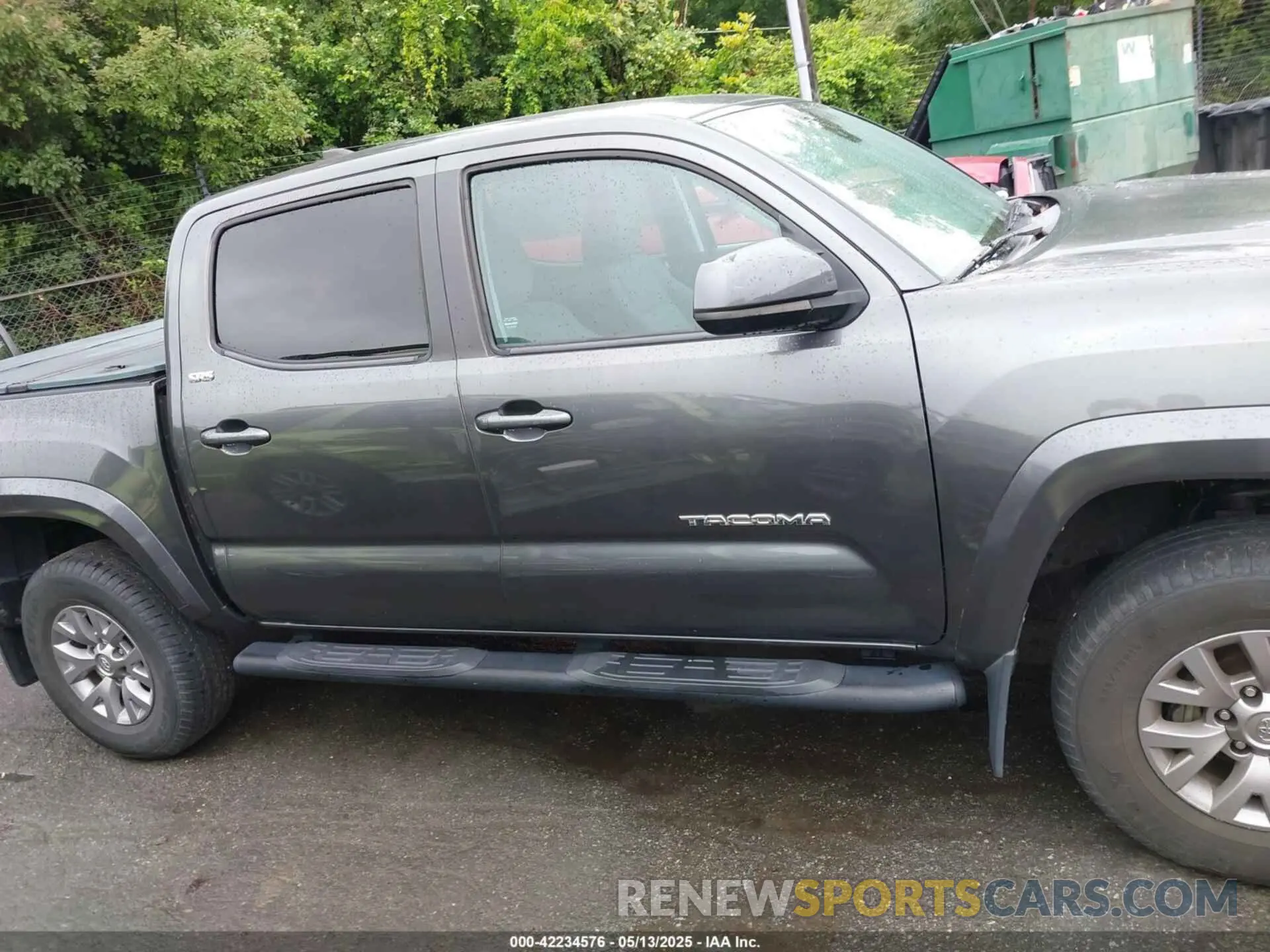 13 Photograph of a damaged car 3TMCZ5AN0KM242359 TOYOTA TACOMA 2019