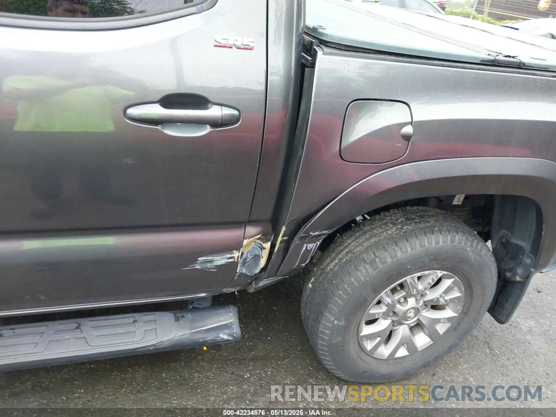 6 Photograph of a damaged car 3TMCZ5AN0KM242359 TOYOTA TACOMA 2019