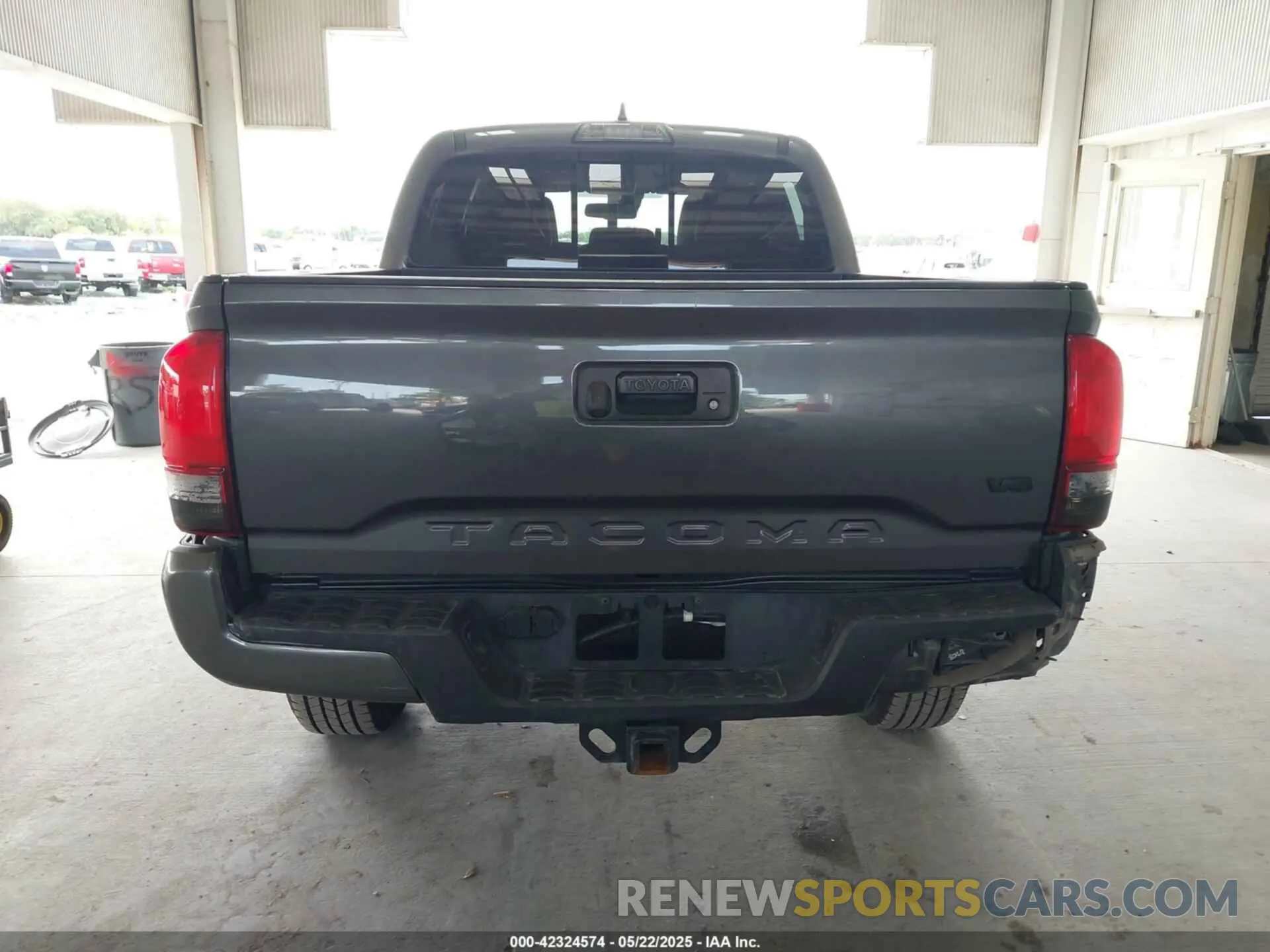 16 Photograph of a damaged car 3TMCZ5AN0KM248419 TOYOTA TACOMA 2019