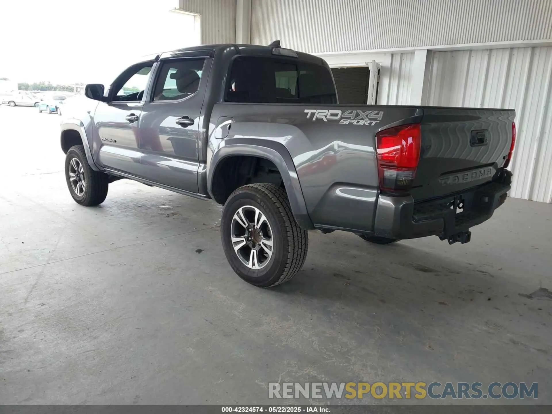 3 Photograph of a damaged car 3TMCZ5AN0KM248419 TOYOTA TACOMA 2019