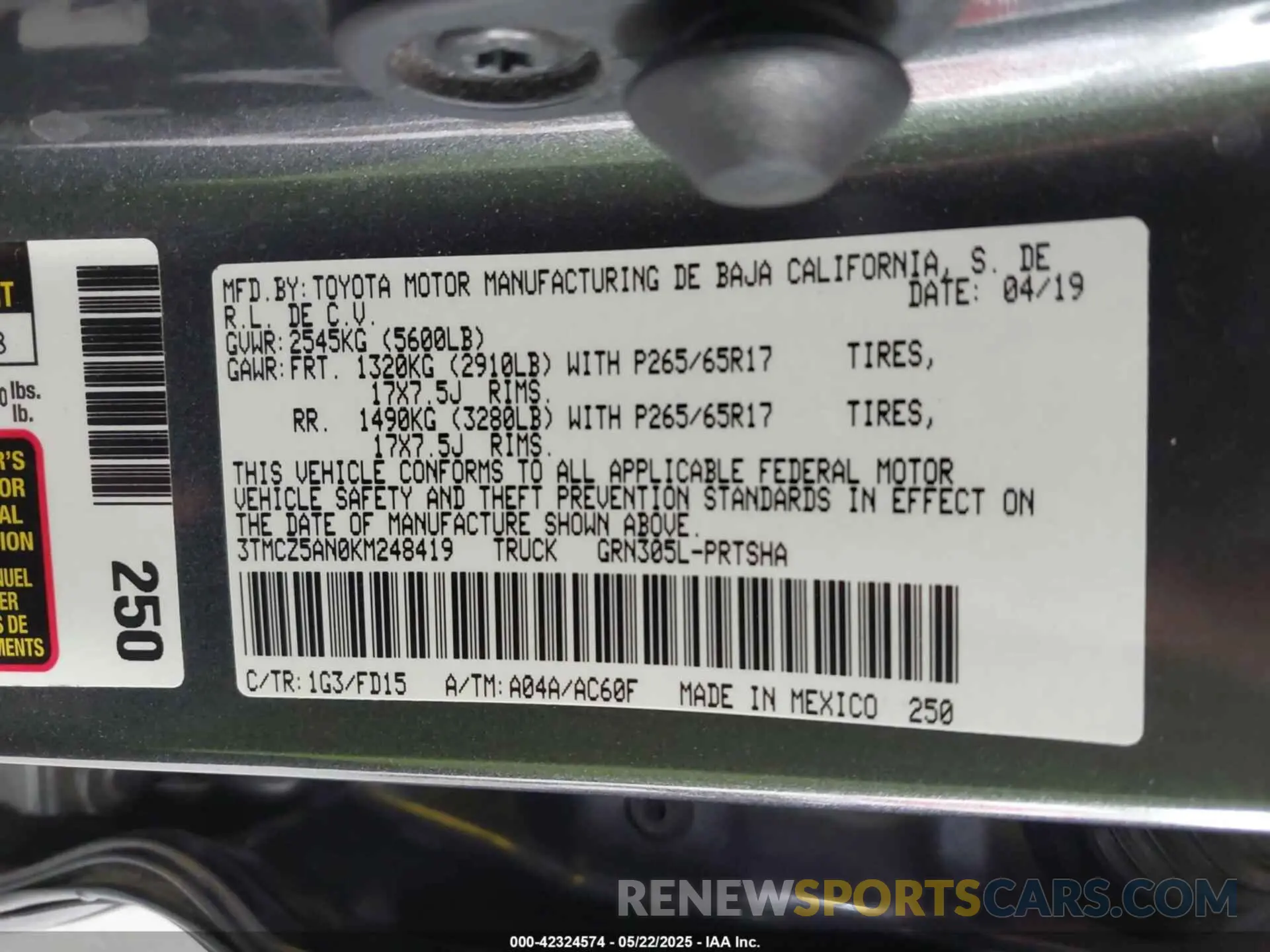 9 Photograph of a damaged car 3TMCZ5AN0KM248419 TOYOTA TACOMA 2019