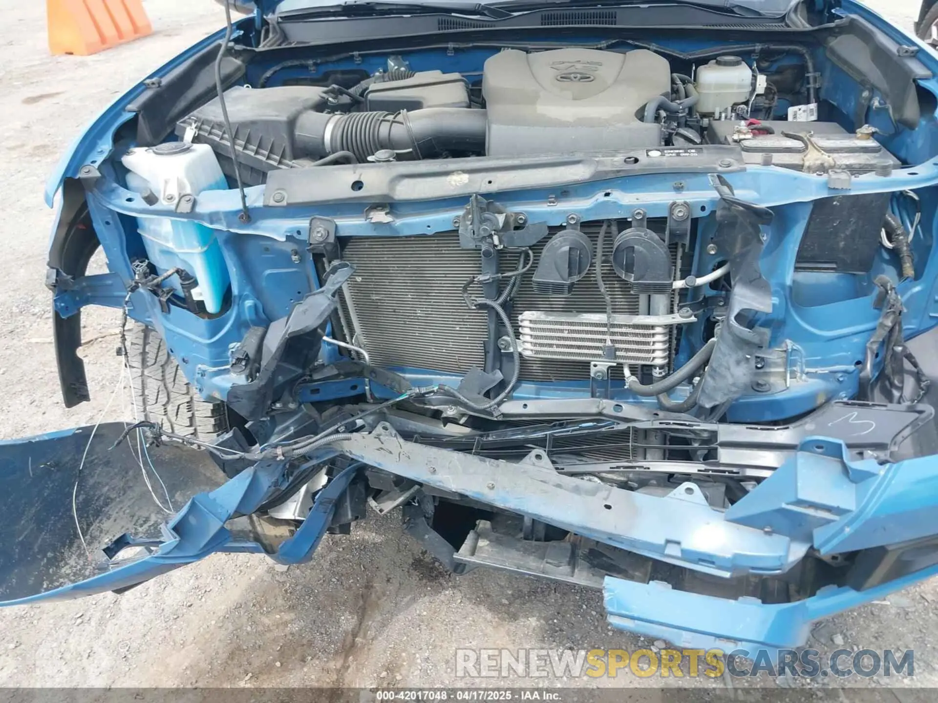 6 Photograph of a damaged car 3TMCZ5AN0KM260201 TOYOTA TACOMA 2019