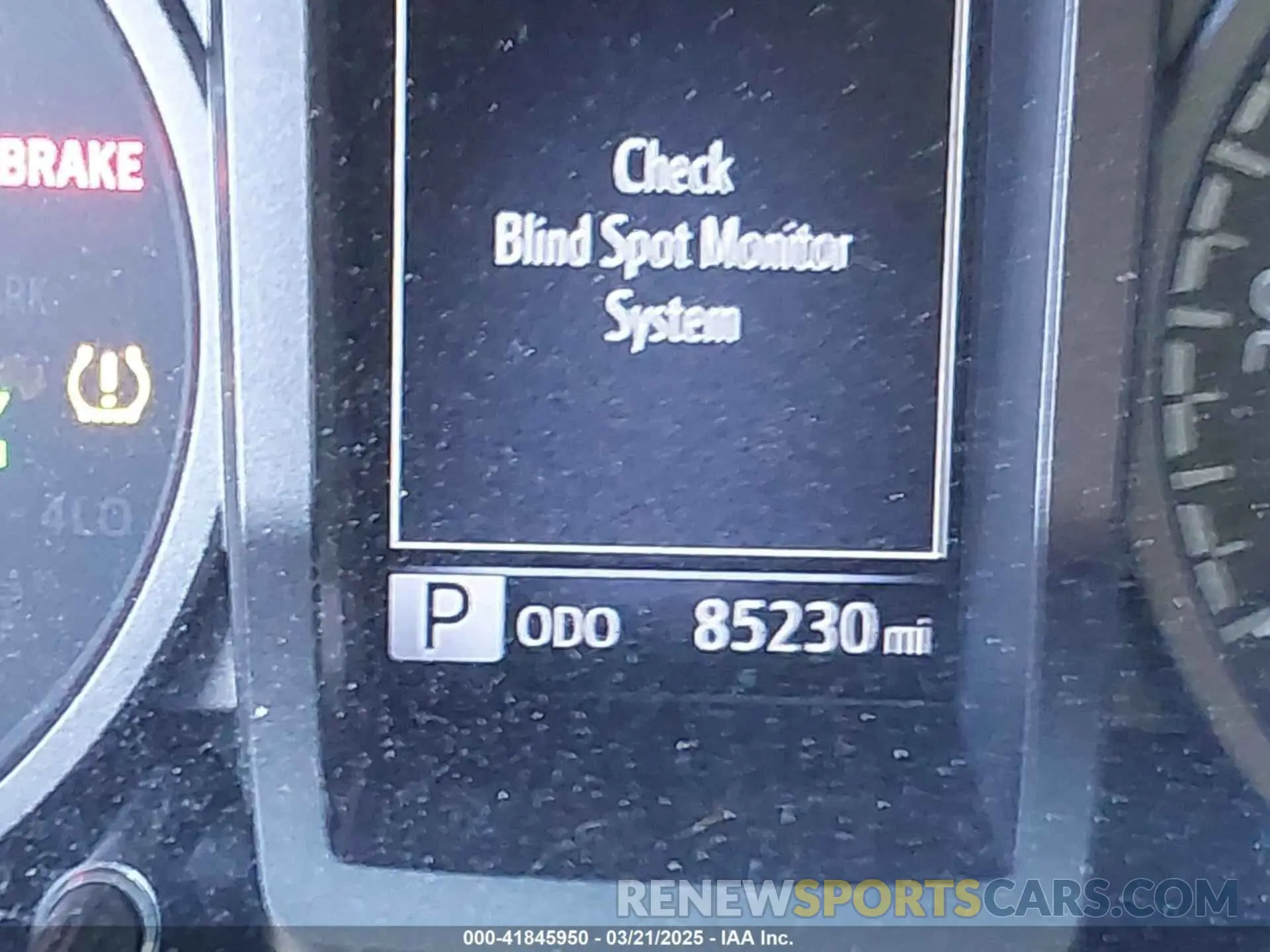 15 Photograph of a damaged car 3TMCZ5AN0KM261364 TOYOTA TACOMA 2019