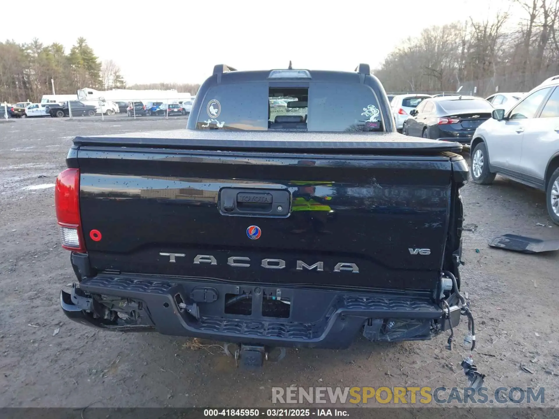 16 Photograph of a damaged car 3TMCZ5AN0KM261364 TOYOTA TACOMA 2019