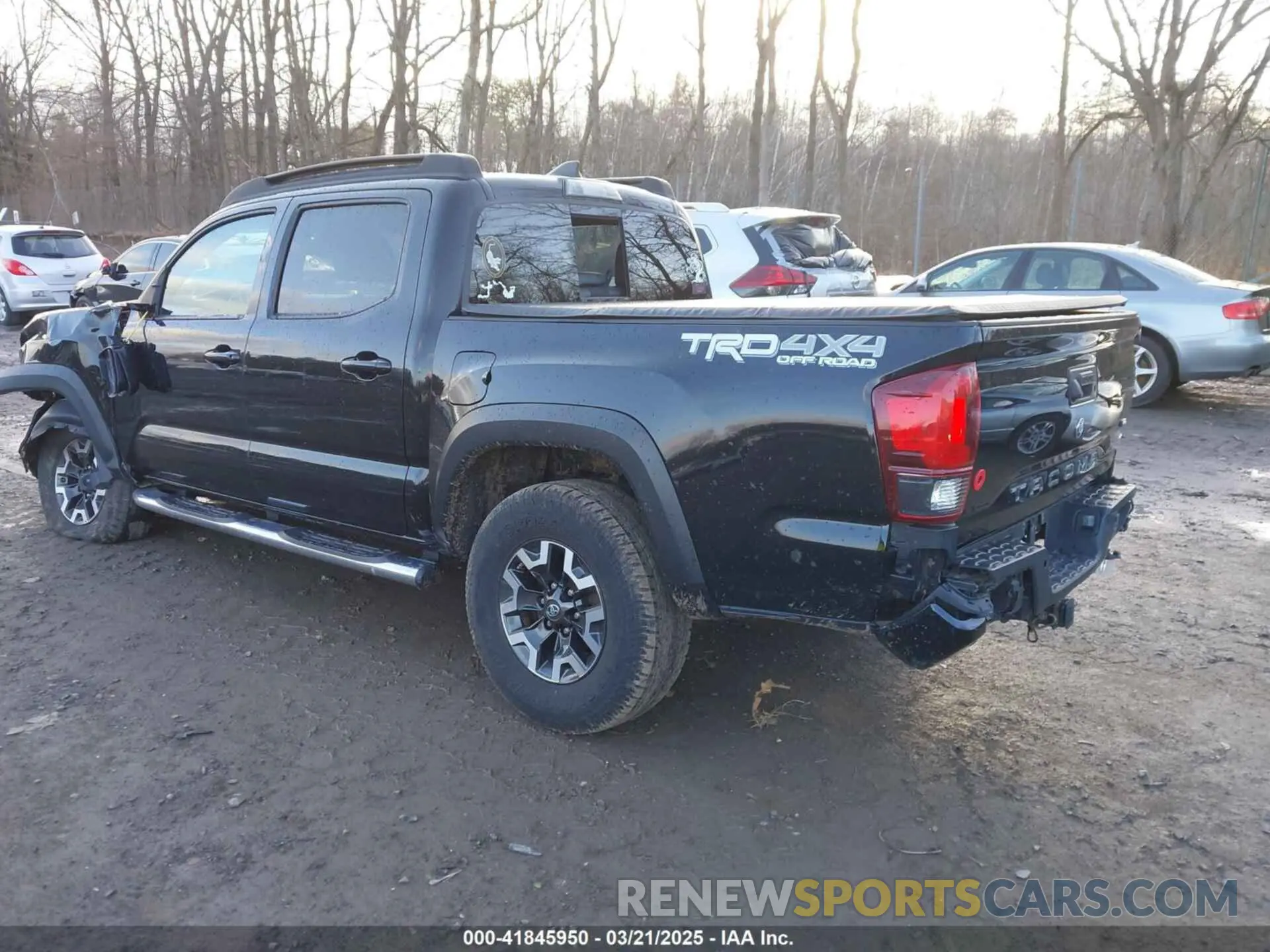 3 Photograph of a damaged car 3TMCZ5AN0KM261364 TOYOTA TACOMA 2019
