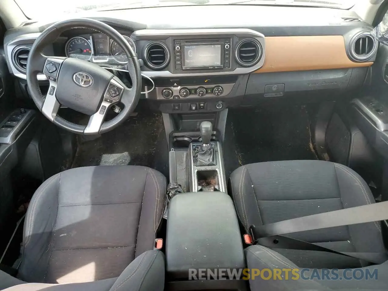 8 Photograph of a damaged car 3TMCZ5AN0KM274714 TOYOTA TACOMA 2019