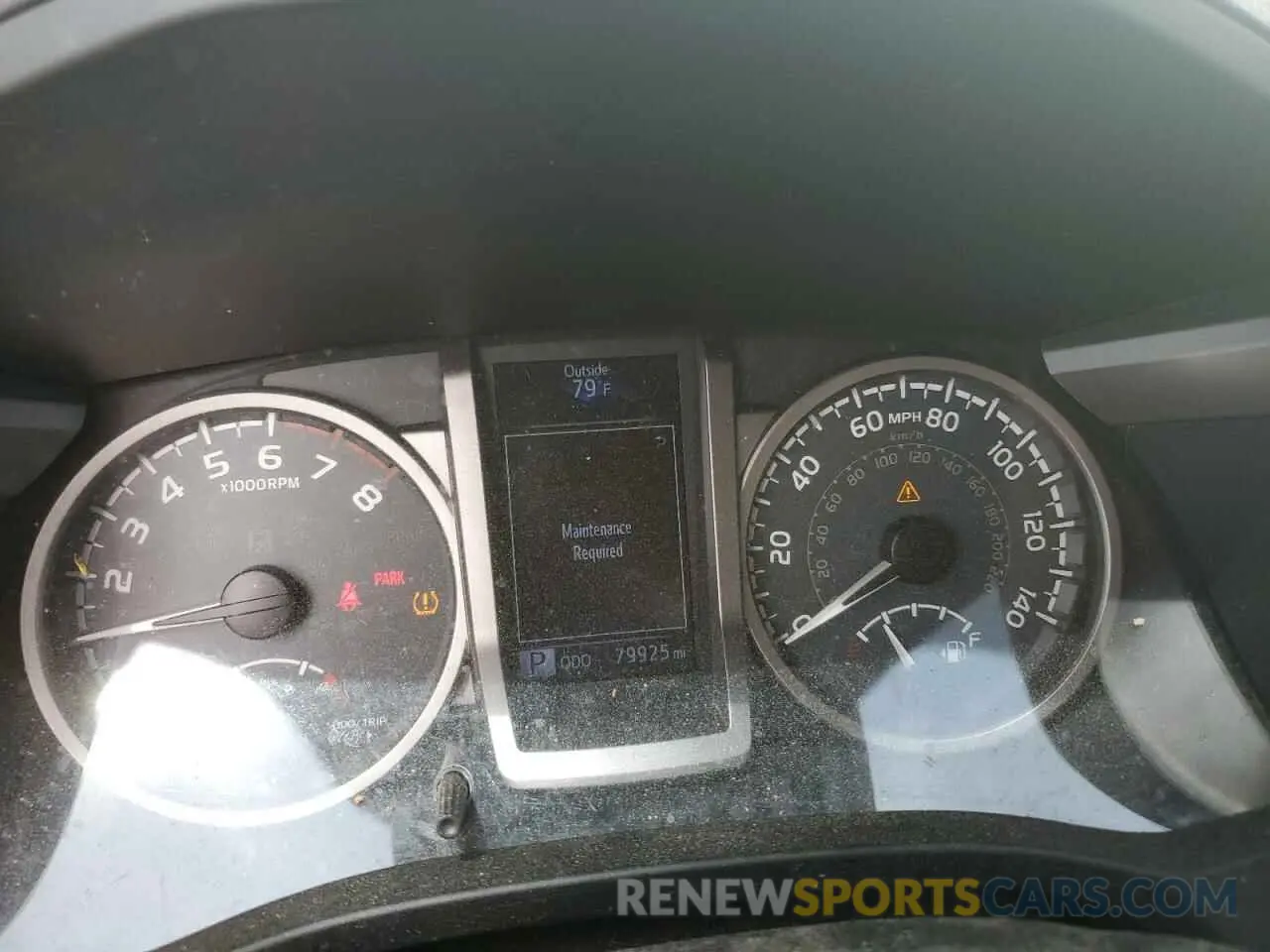 9 Photograph of a damaged car 3TMCZ5AN0KM274714 TOYOTA TACOMA 2019