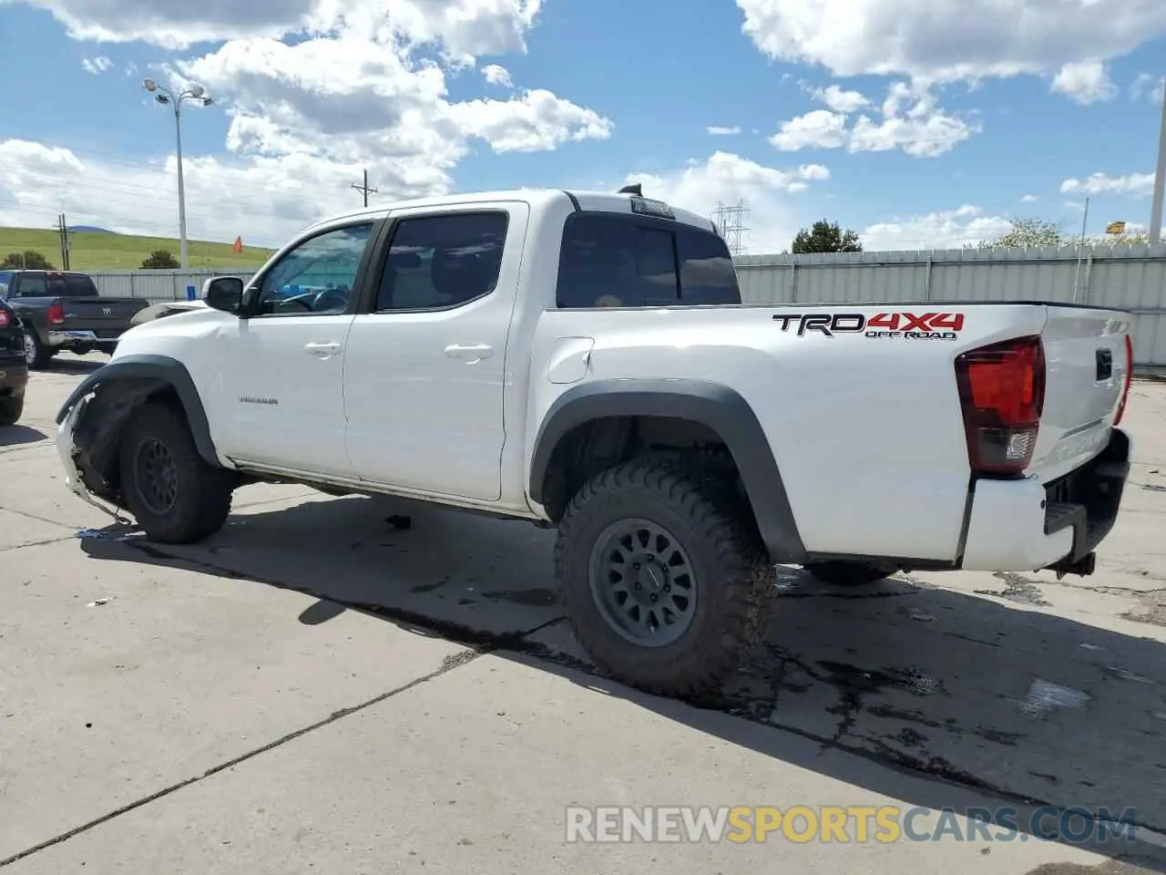 2 Photograph of a damaged car 3TMCZ5AN0KM275894 TOYOTA TACOMA 2019