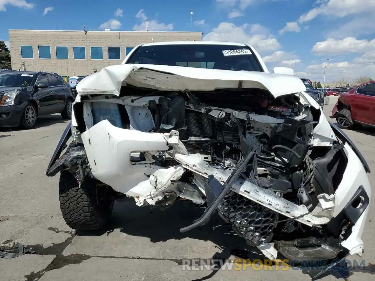 5 Photograph of a damaged car 3TMCZ5AN0KM275894 TOYOTA TACOMA 2019