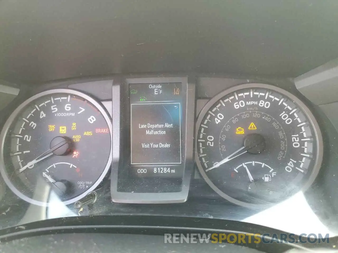9 Photograph of a damaged car 3TMCZ5AN0KM275894 TOYOTA TACOMA 2019