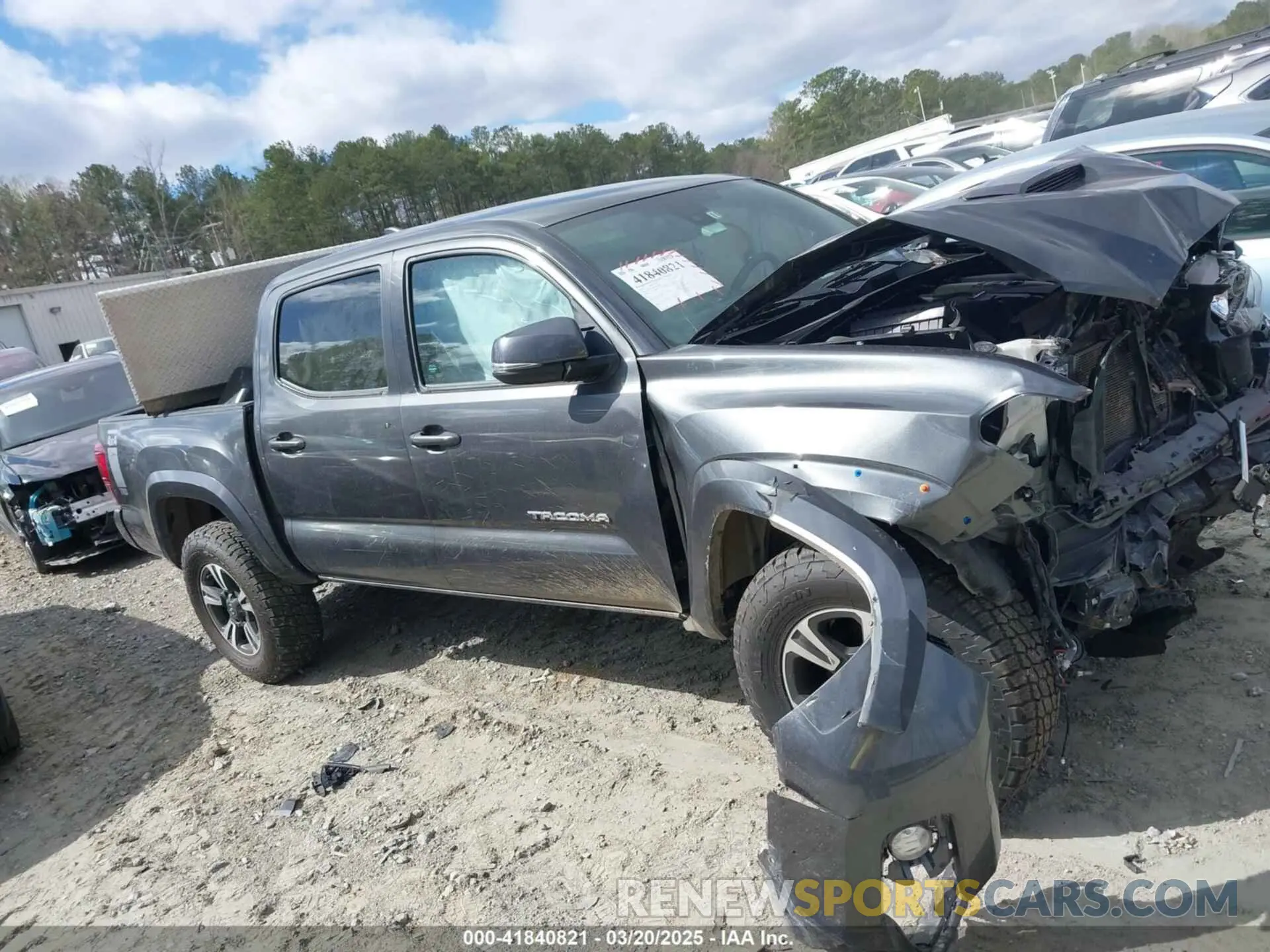 13 Photograph of a damaged car 3TMCZ5AN0KM279881 TOYOTA TACOMA 2019