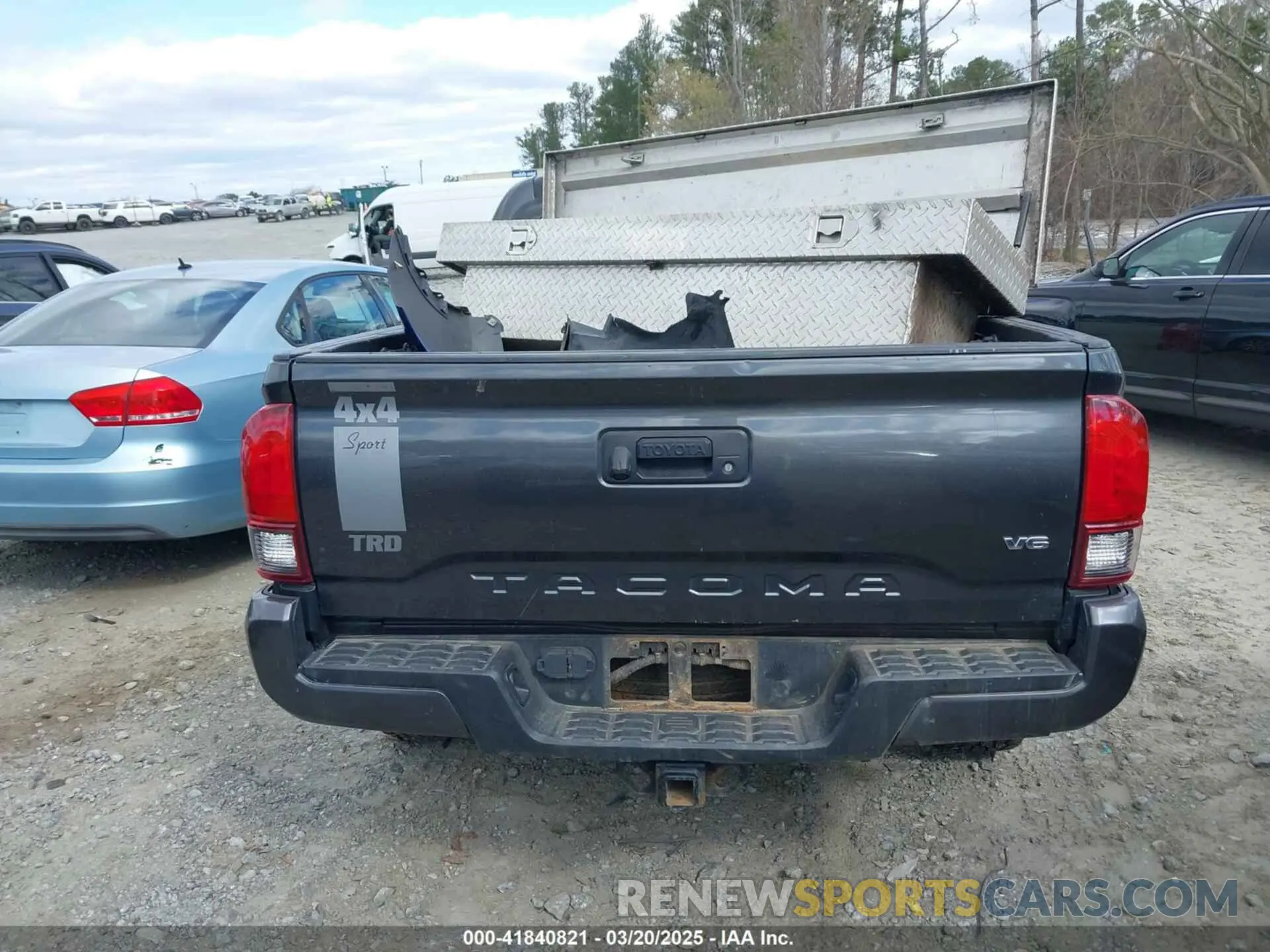16 Photograph of a damaged car 3TMCZ5AN0KM279881 TOYOTA TACOMA 2019