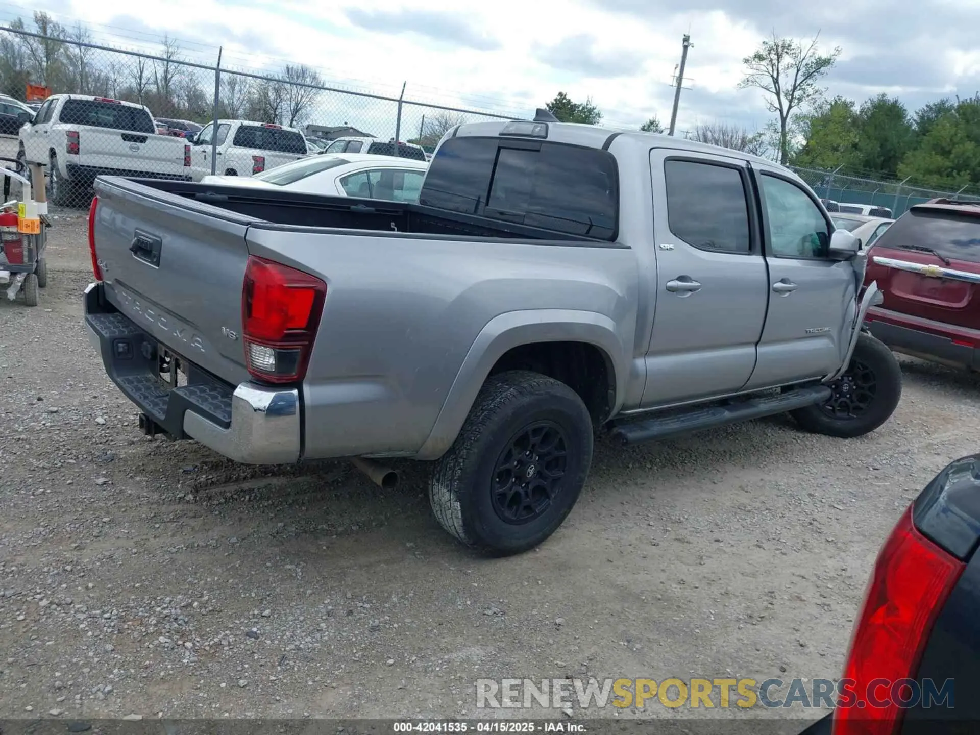 4 Photograph of a damaged car 3TMCZ5AN0KM280271 TOYOTA TACOMA 2019