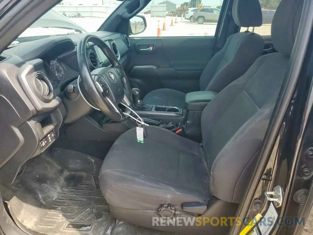 7 Photograph of a damaged car 3TMCZ5AN1KM195374 TOYOTA TACOMA 2019