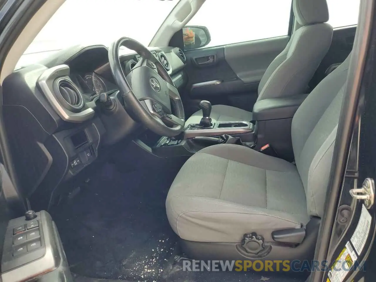 7 Photograph of a damaged car 3TMCZ5AN1KM208785 TOYOTA TACOMA 2019