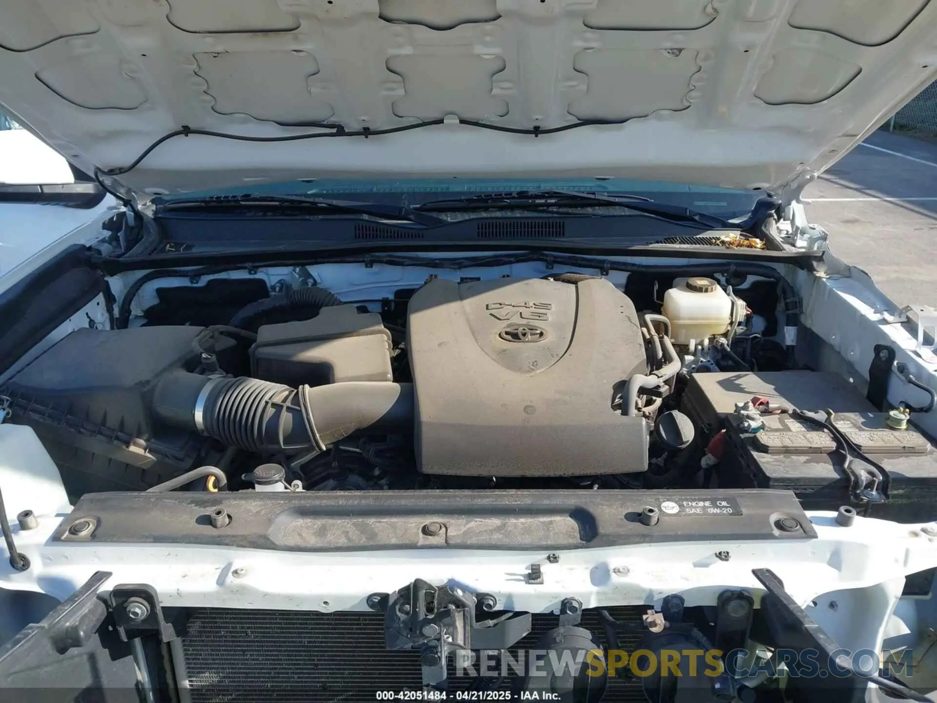 10 Photograph of a damaged car 3TMCZ5AN1KM210911 TOYOTA TACOMA 2019